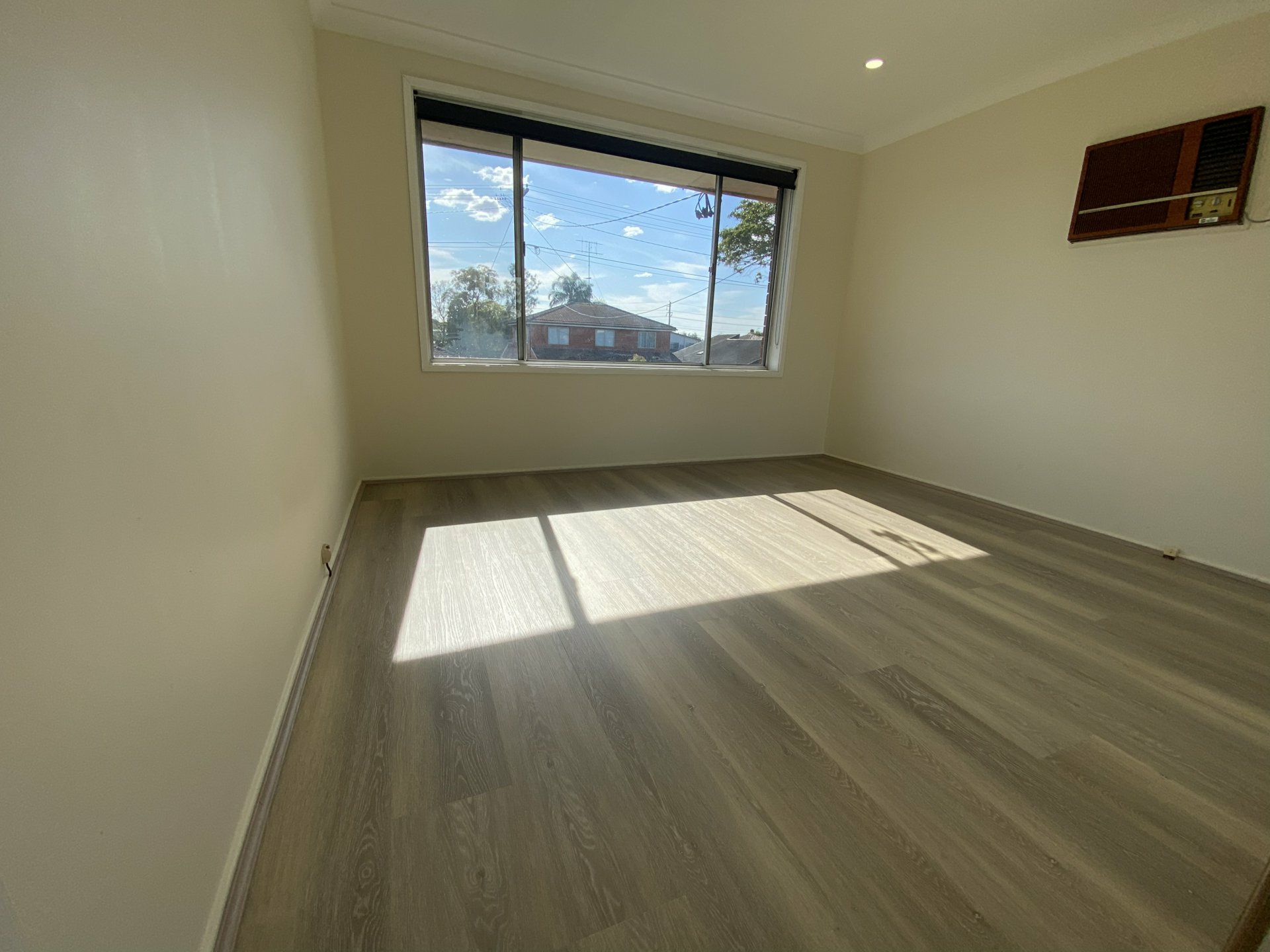 12 GRAFTON STREET, GREYSTANES