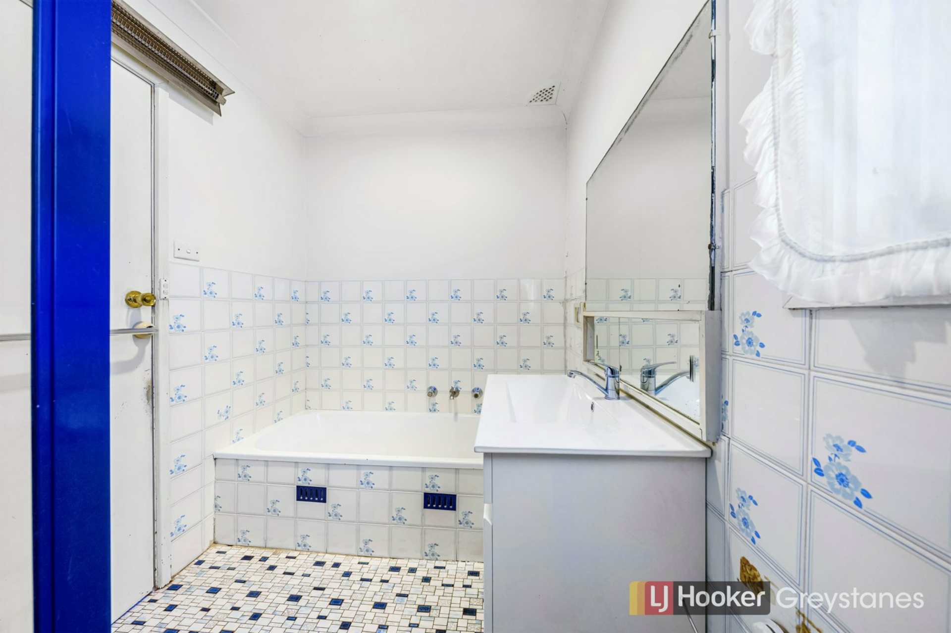 20 ROWENA STREET, GREYSTANES