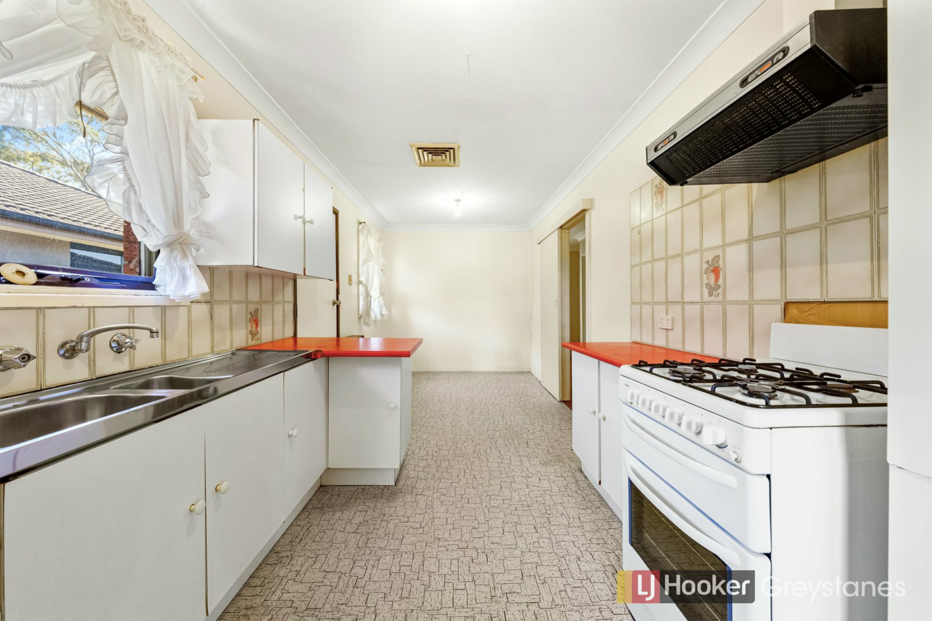 20 ROWENA STREET, GREYSTANES