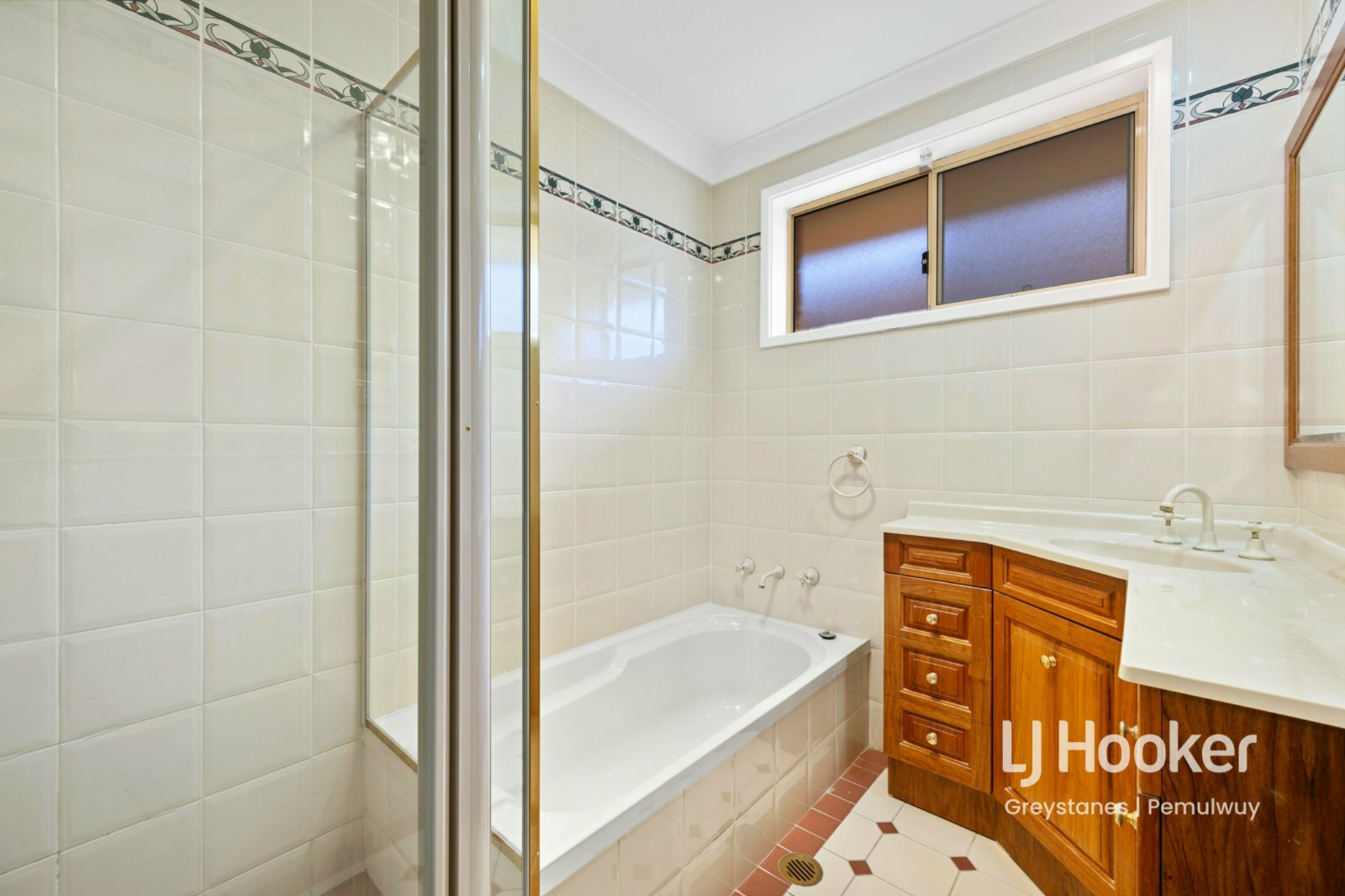4 LESTER ROAD, GREYSTANES