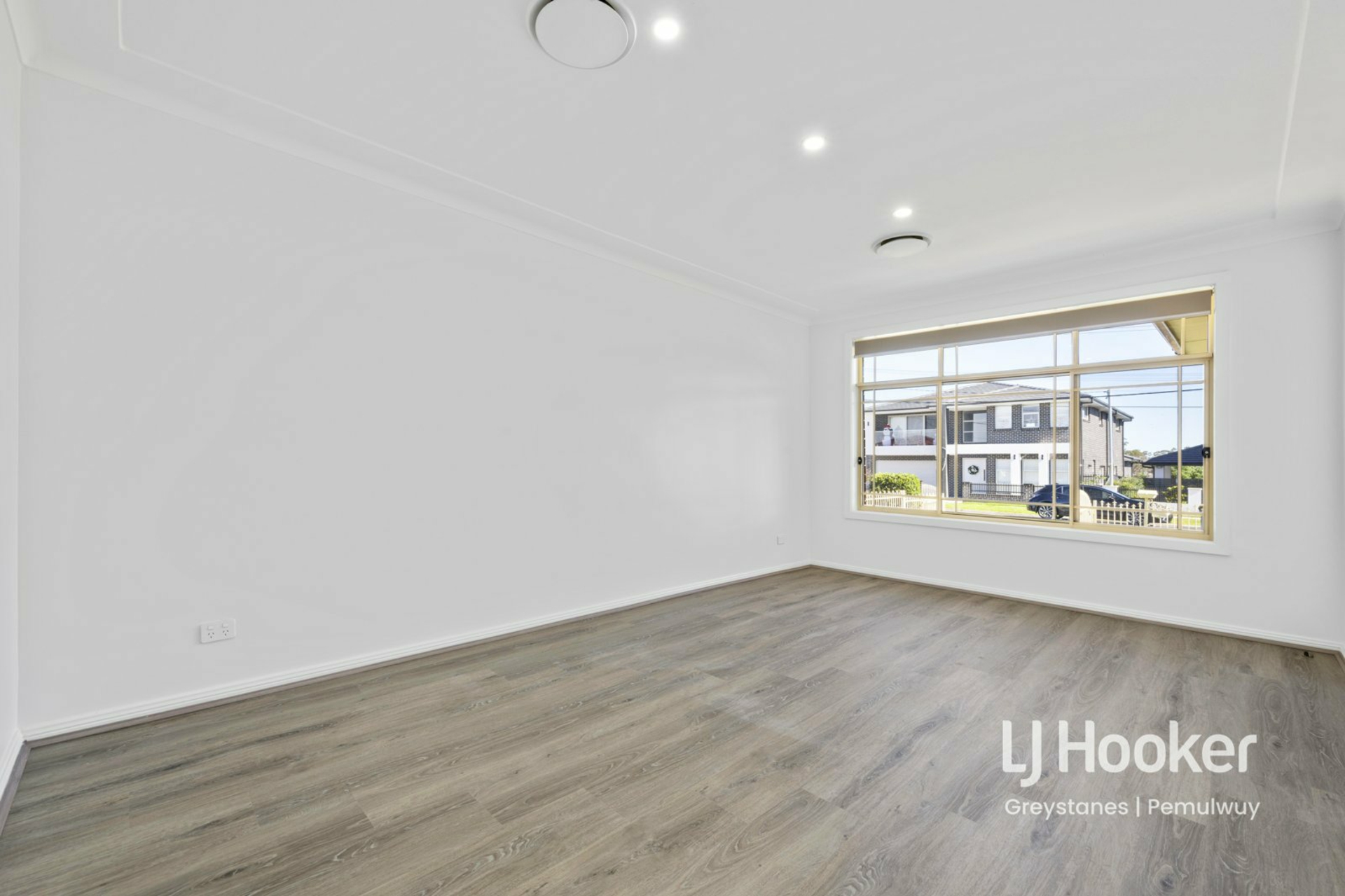 4 LESTER ROAD, GREYSTANES