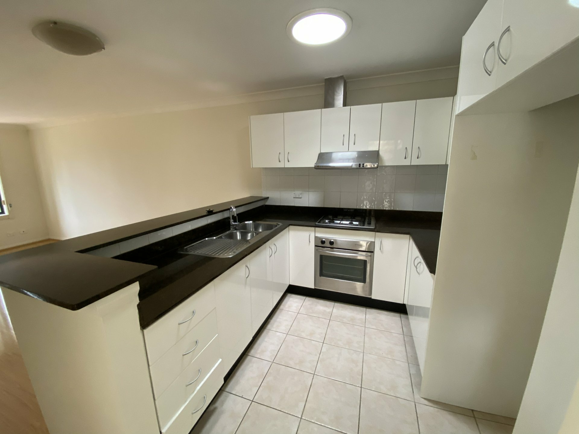 29/6-10 Ettalong Road, GREYSTANES