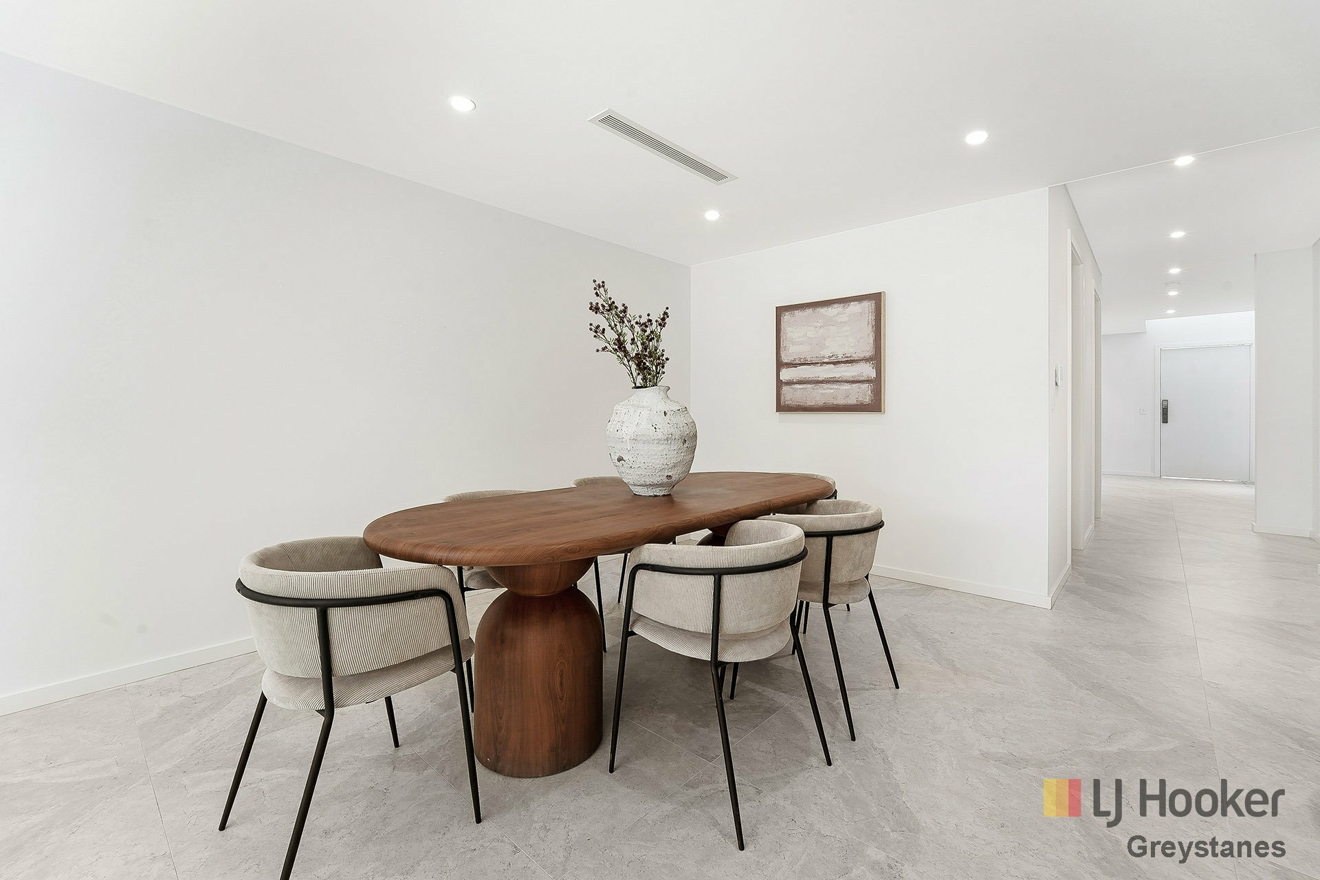 18 Runyon Avenue — photo 4 of 10
