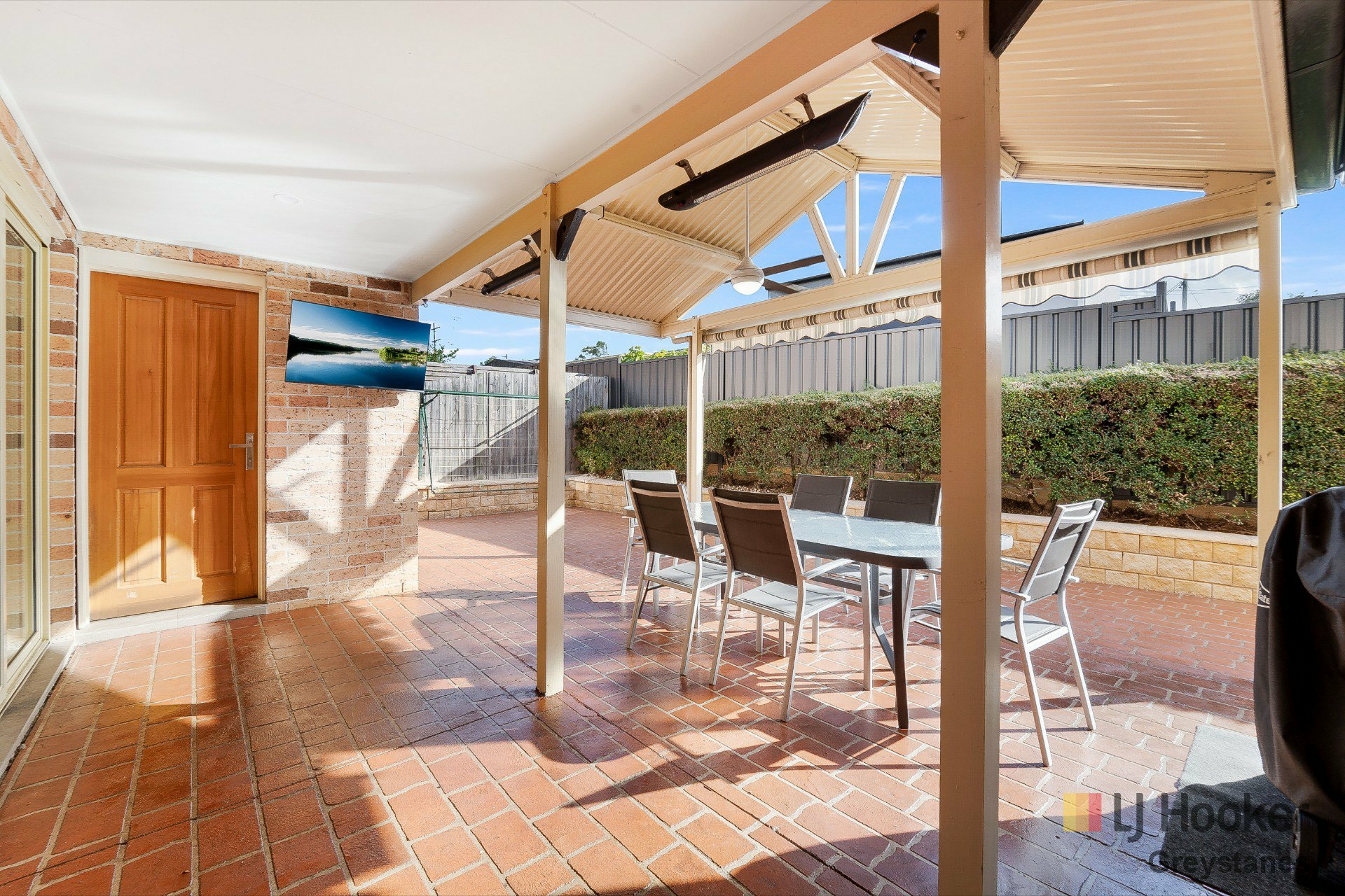 23 Darmenia Avenue — photo 10 of 11