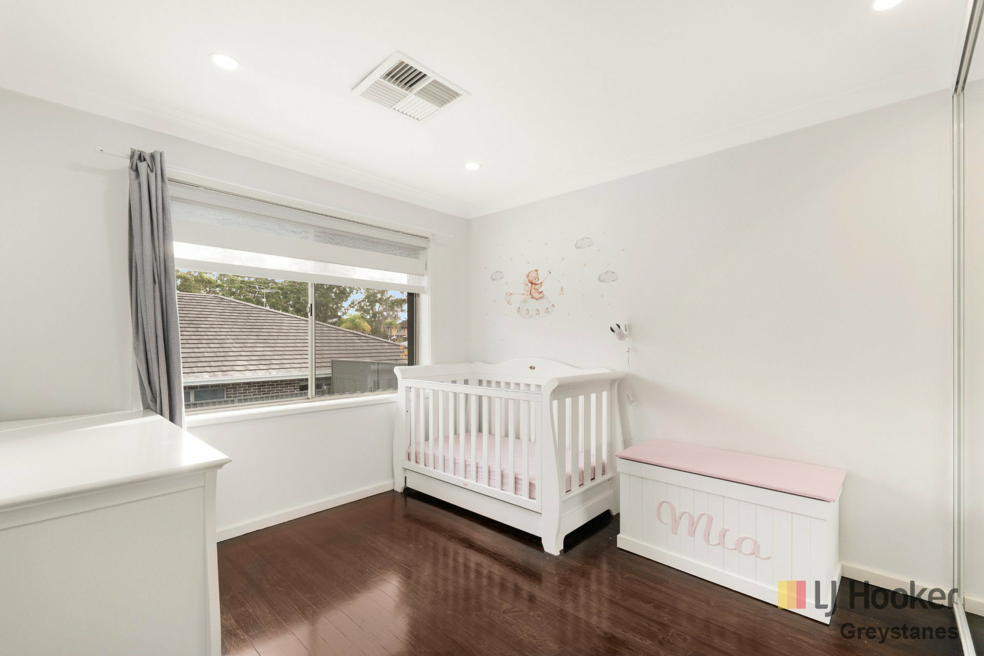 13 Taylor Street — photo 6 of 11