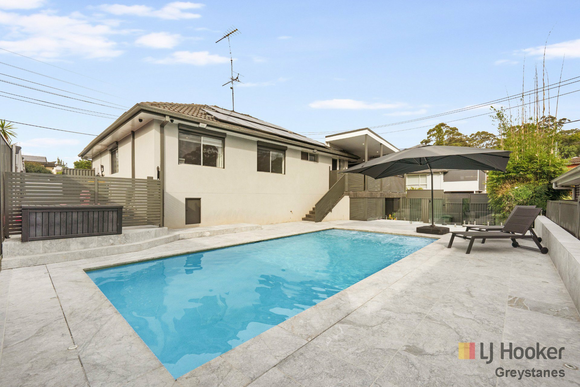 13 Taylor Street — photo 10 of 11