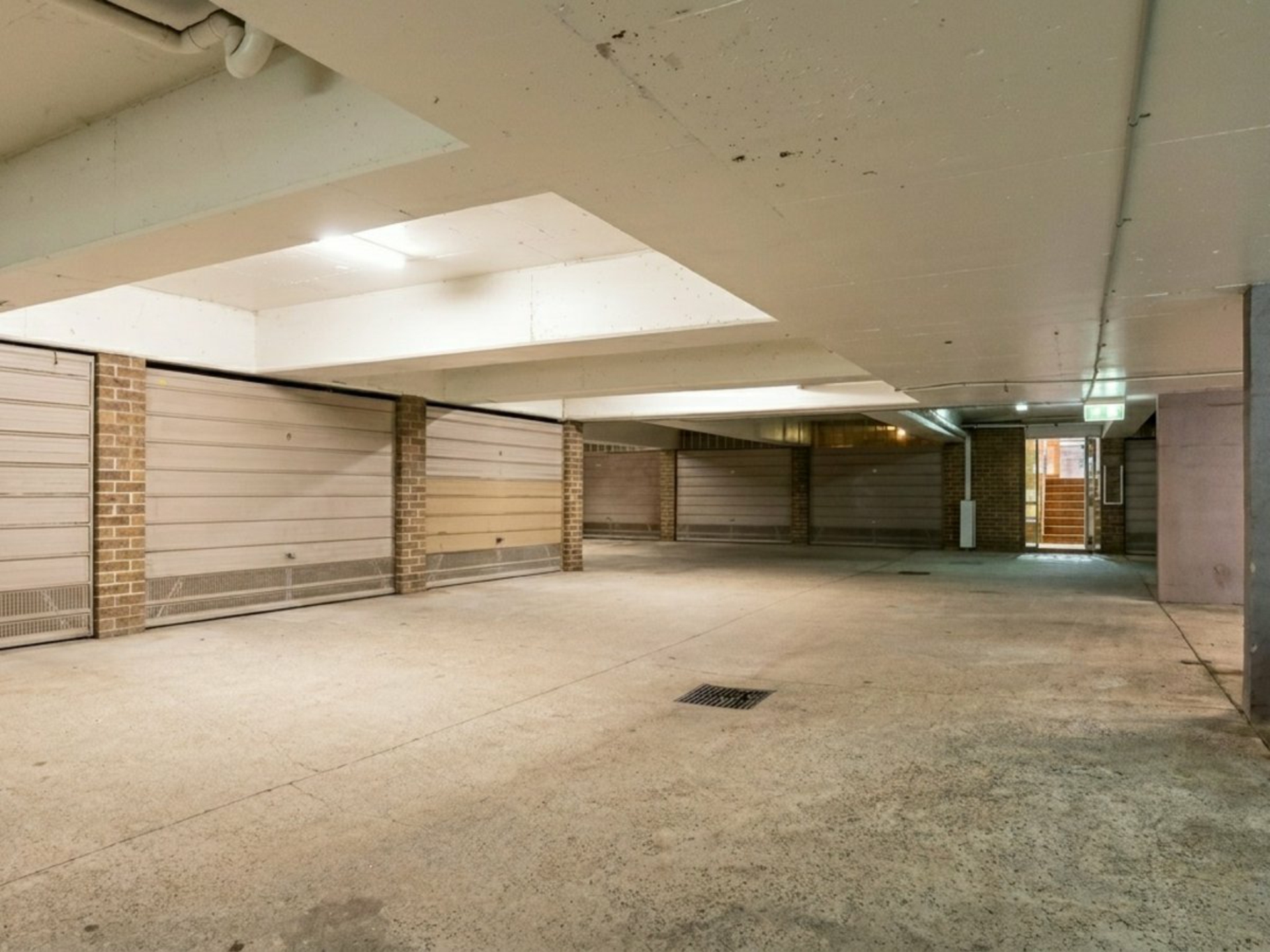 8/90-92 Stapleton Street — photo 8 of 10