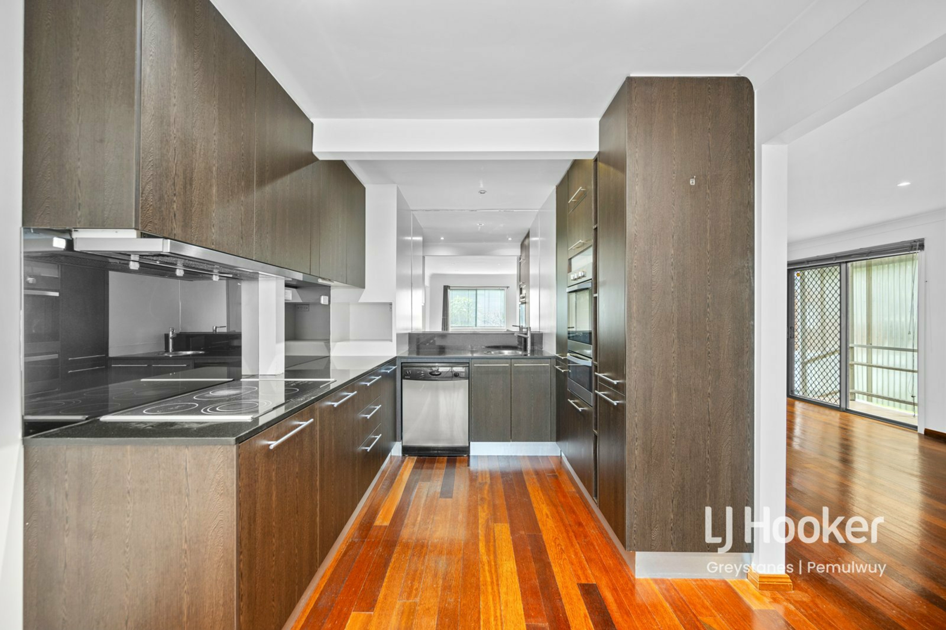 3 Warner Place — photo 2 of 7