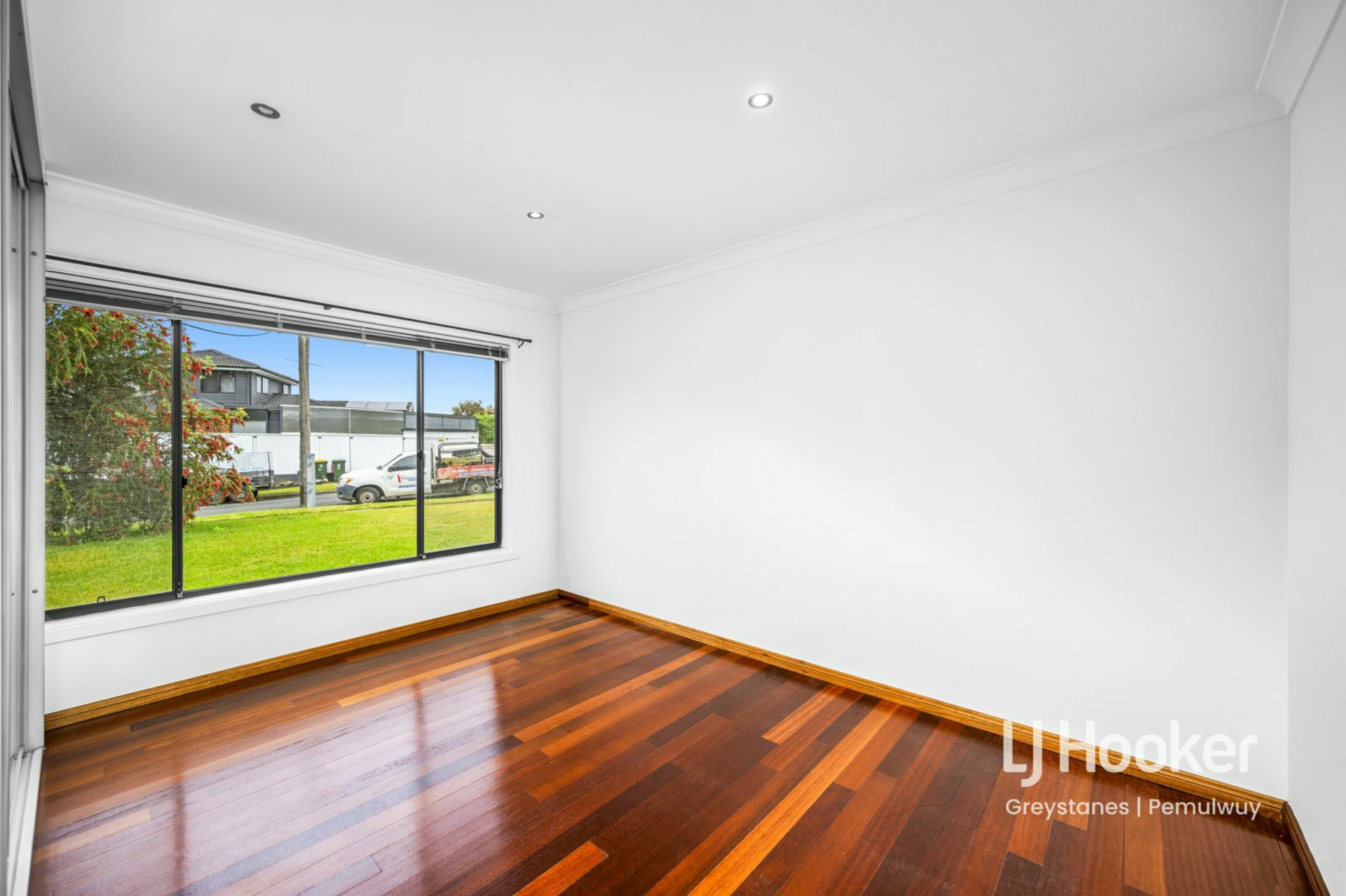 3 Warner Place — photo 4 of 7