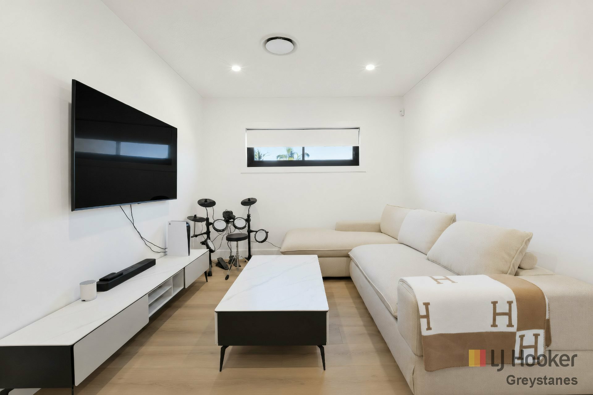 9 Rogers Street — photo 5 of 14