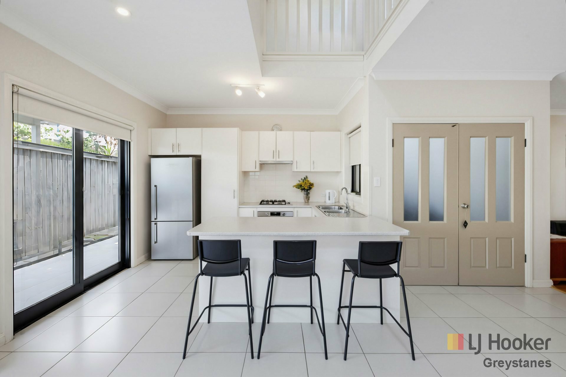 10 Boraga Street — photo 2 of 11