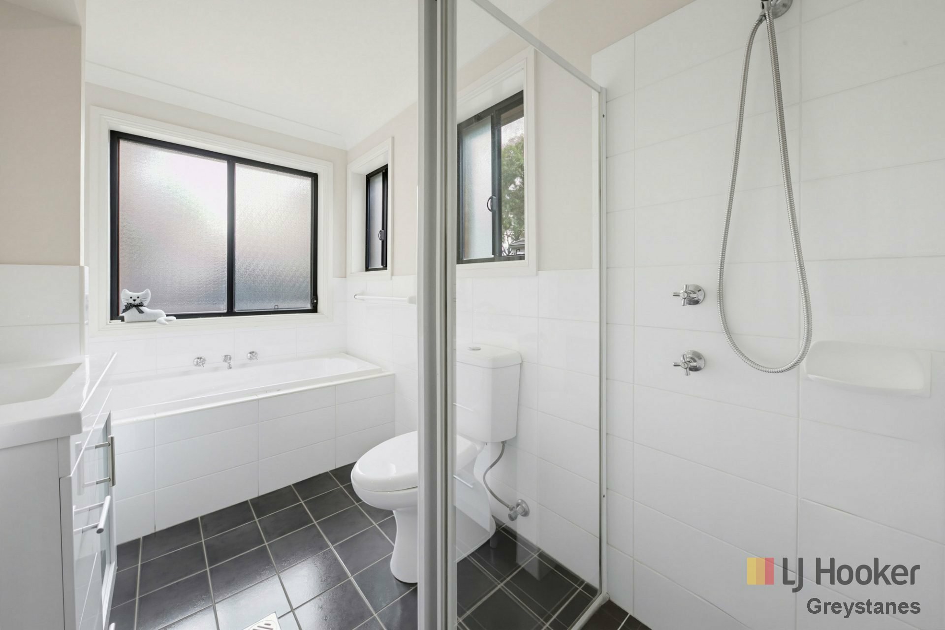 10 Boraga Street — photo 6 of 11