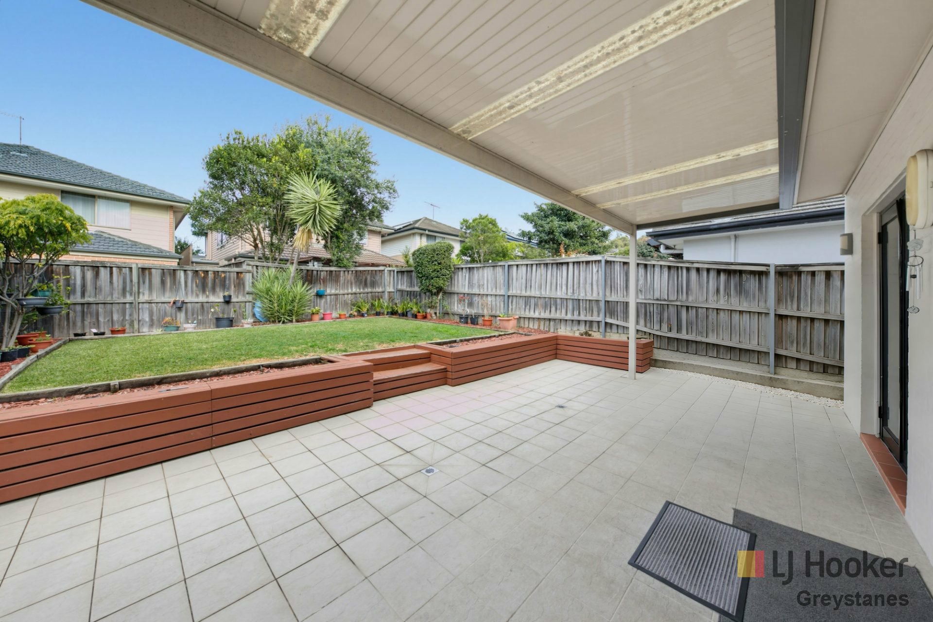 10 Boraga Street — photo 9 of 11