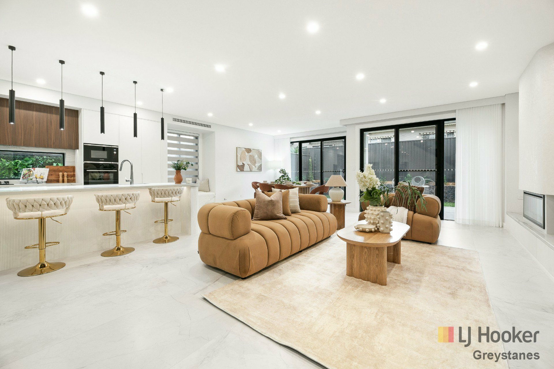 28 Hanbury St — photo 4 of 13