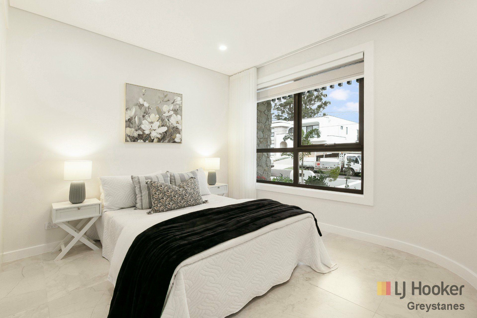 28 Hanbury St — photo 10 of 13