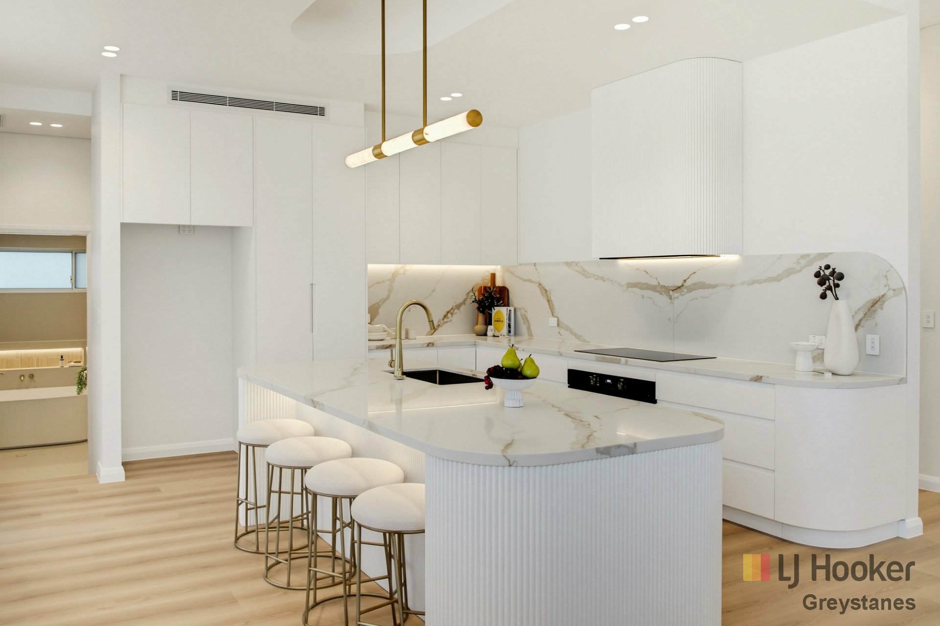 39 Hopman Street — photo 2 of 21