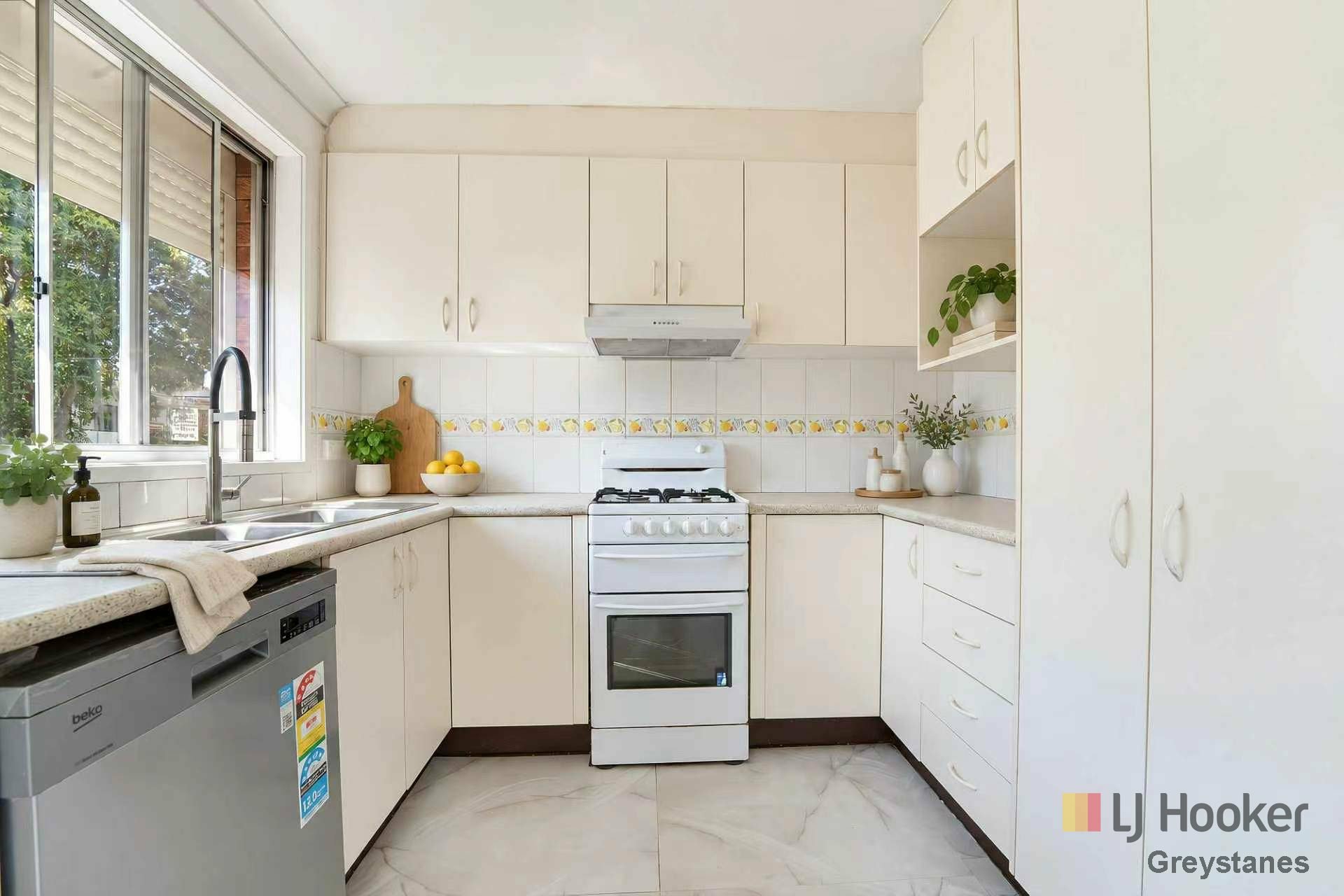 47 Benaud Street — photo 2 of 10
