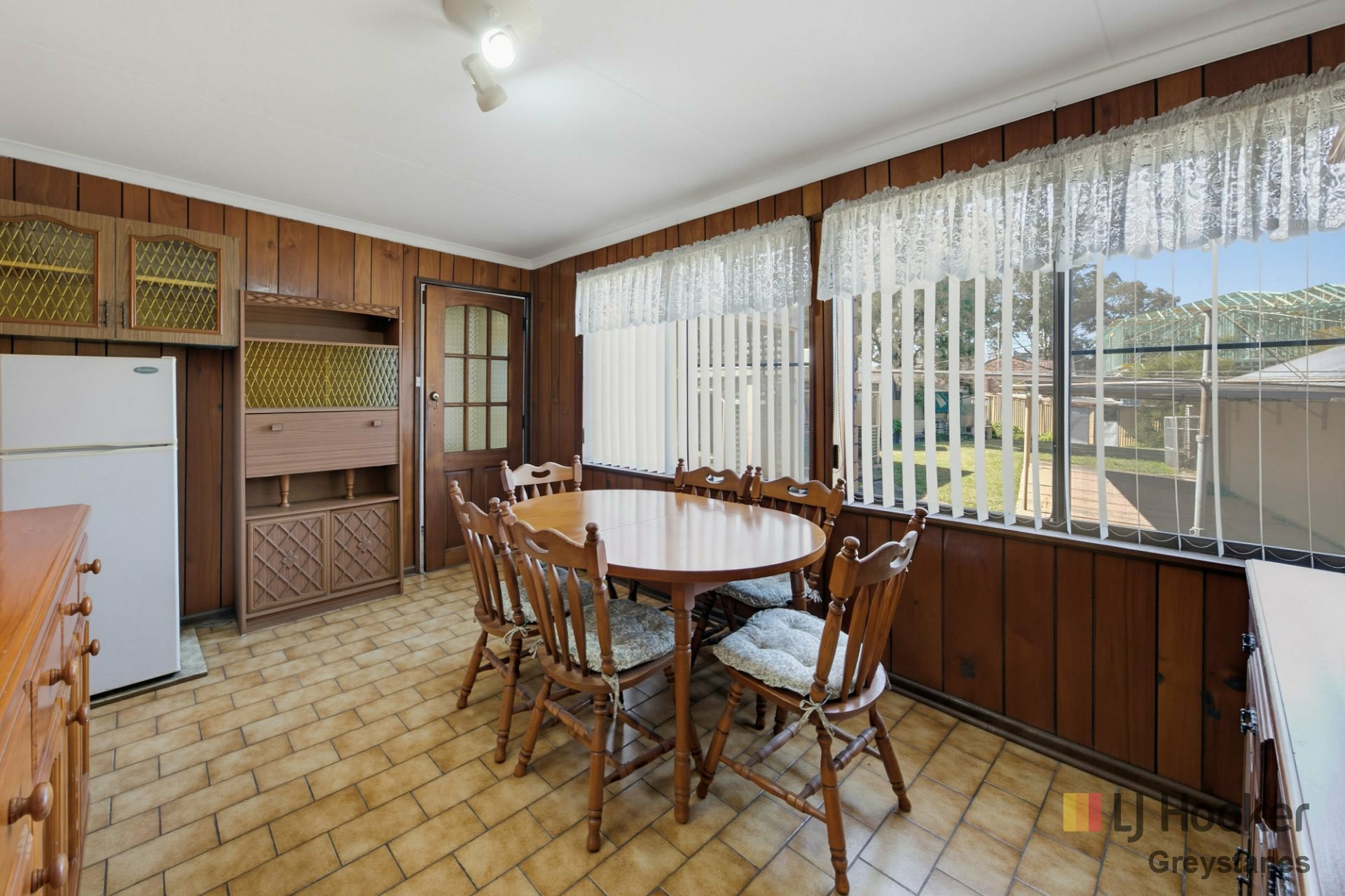 148 Braeside Rd — photo 3 of 9