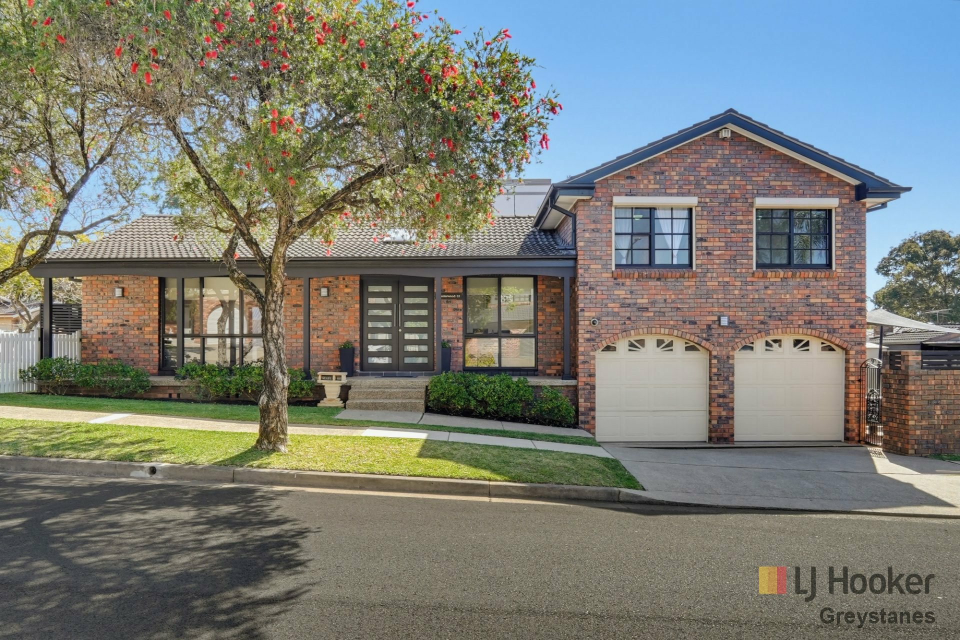 1 Cedarwood Close — photo from LJ Hooker Greystanes