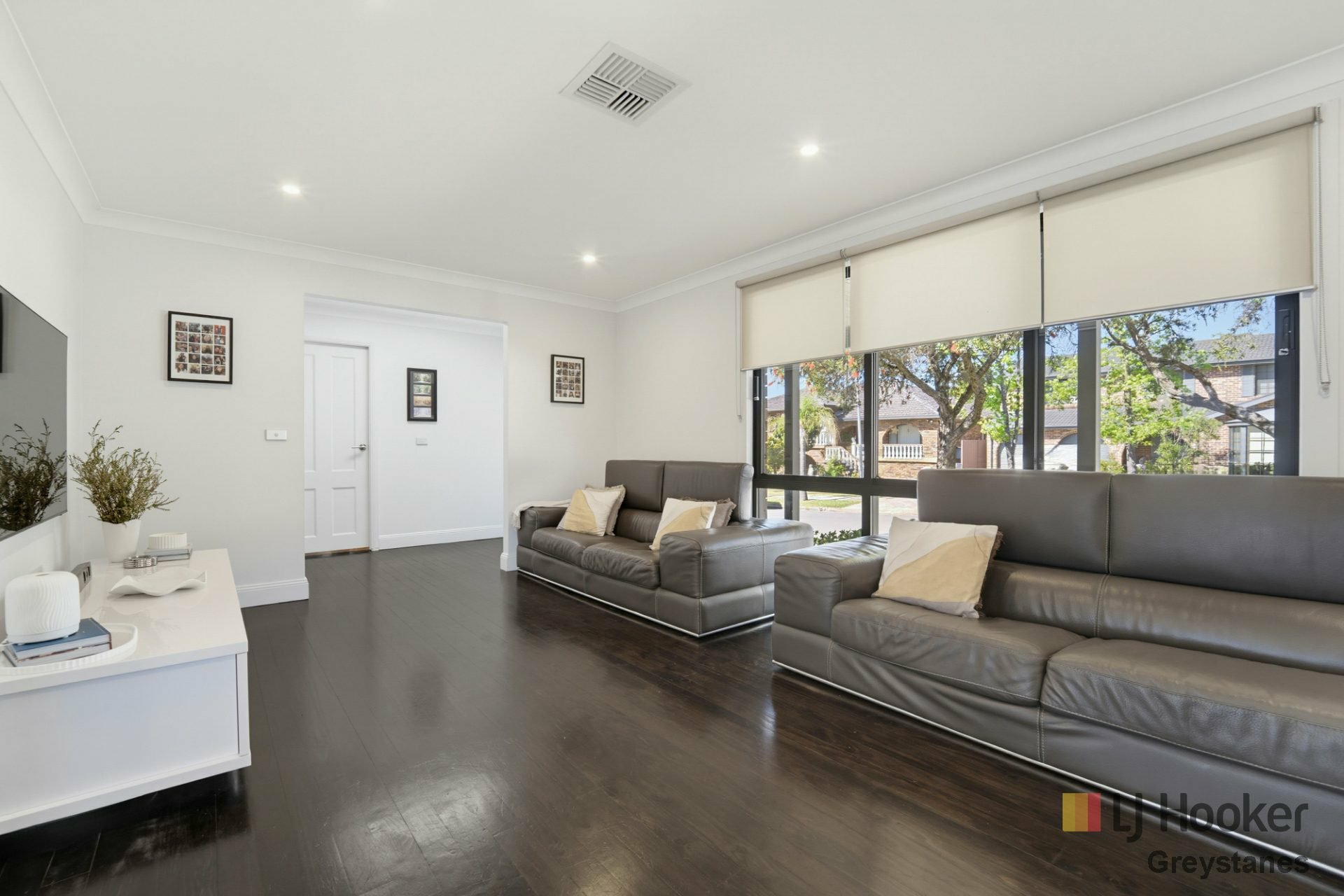 1 Cedarwood Close — photo 4 of 16