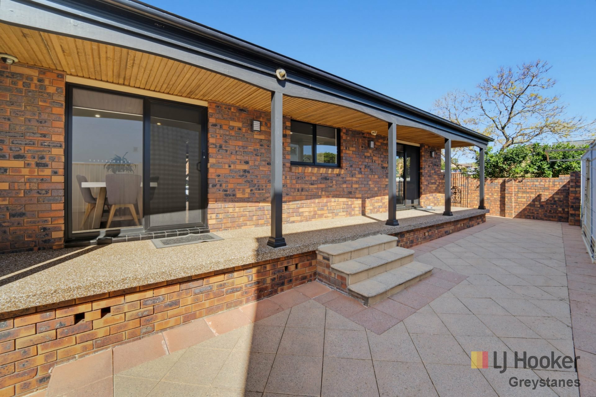 1 Cedarwood Close — photo 13 of 16