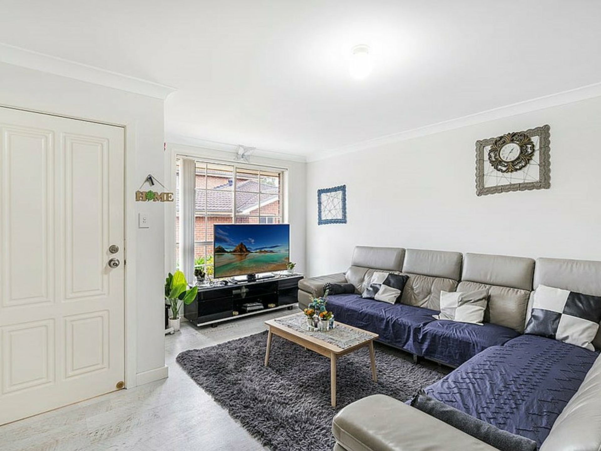 7/162-164 Chifley Street — photo 2 of 9