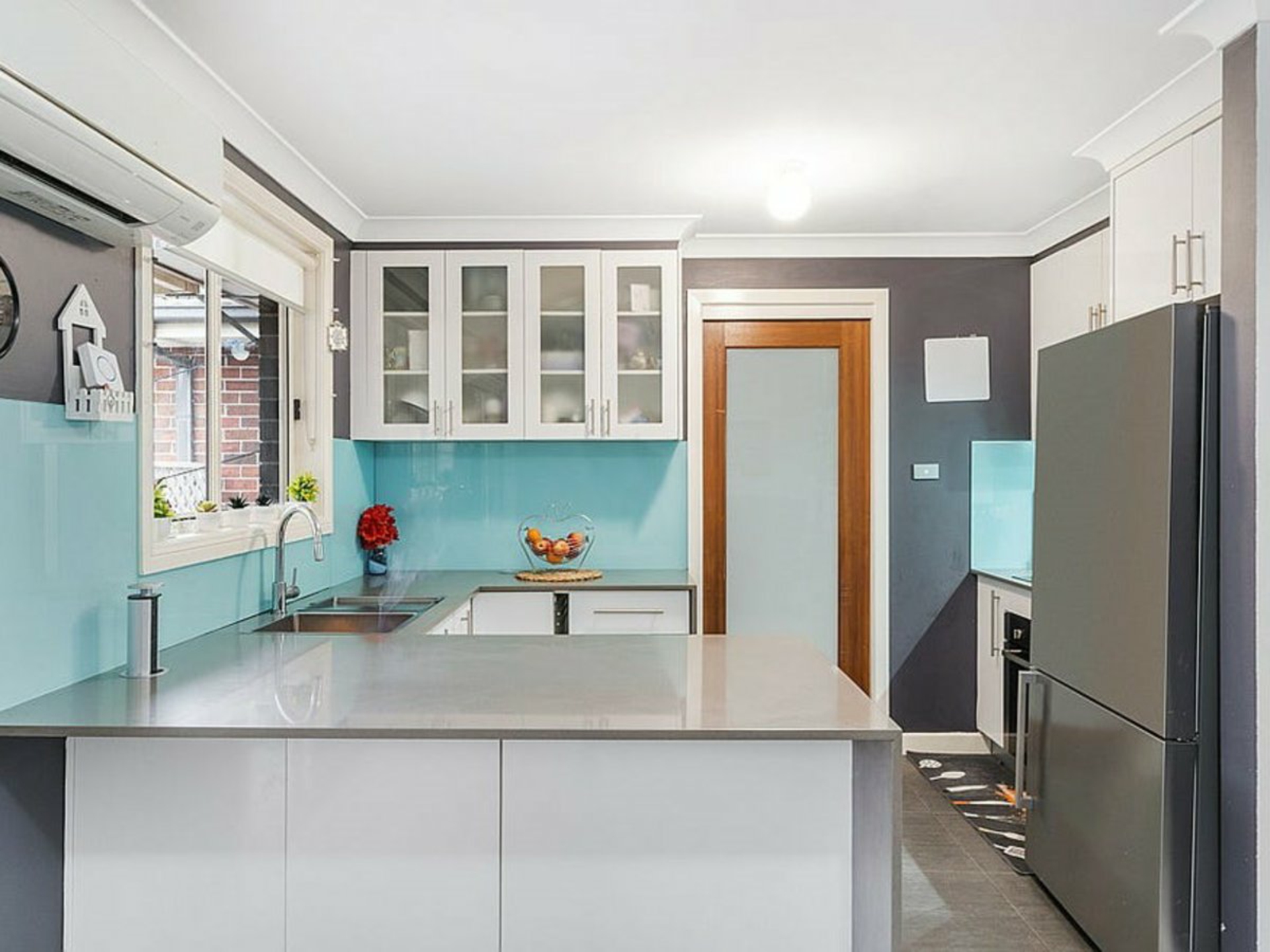 7/162-164 Chifley Street — photo 5 of 9