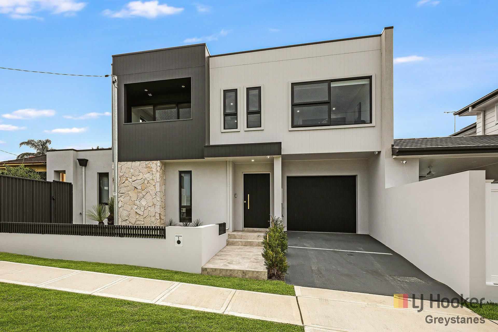 1 Deborah St — photo 14 of 16