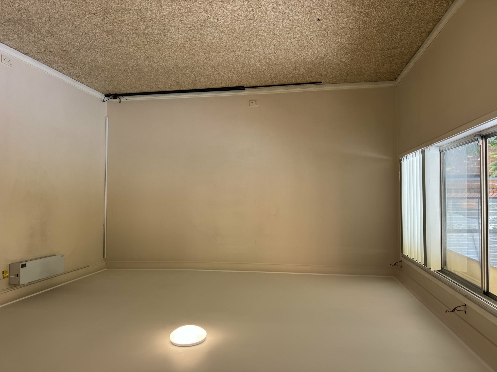 27 VICTOR STREET — photo 8 of 9