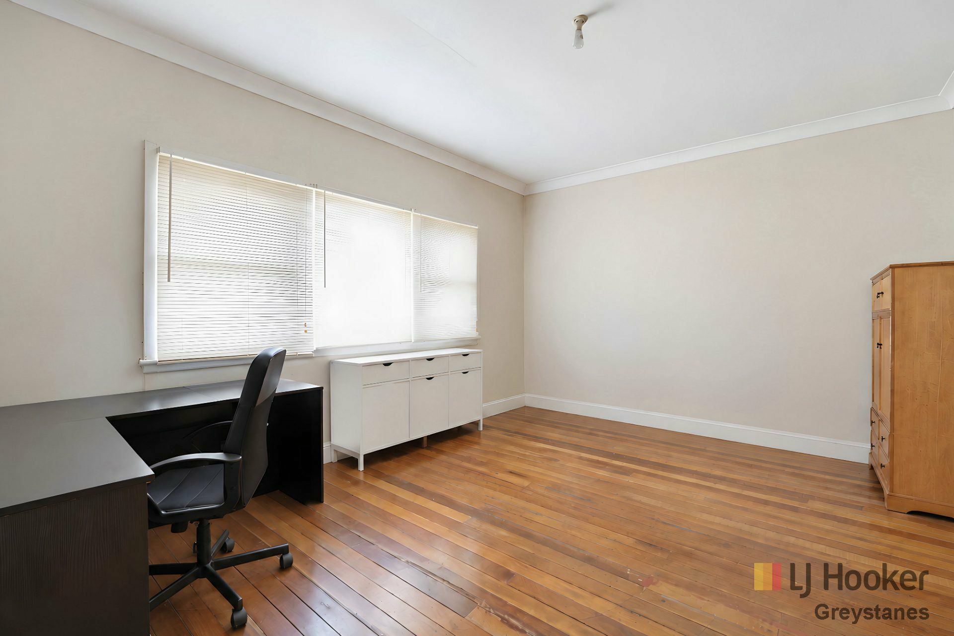 135 Cumberland Road — photo 5 of 10
