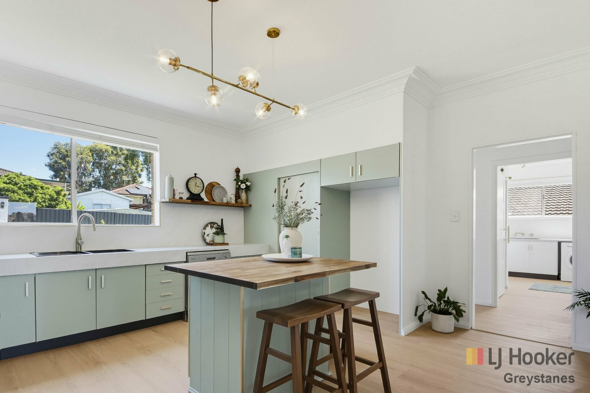 18 Dawn Street — photo 3 of 20