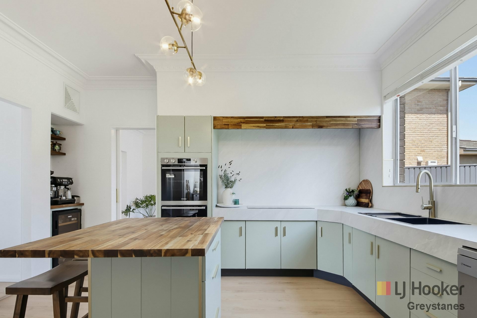 18 Dawn Street — photo 4 of 20