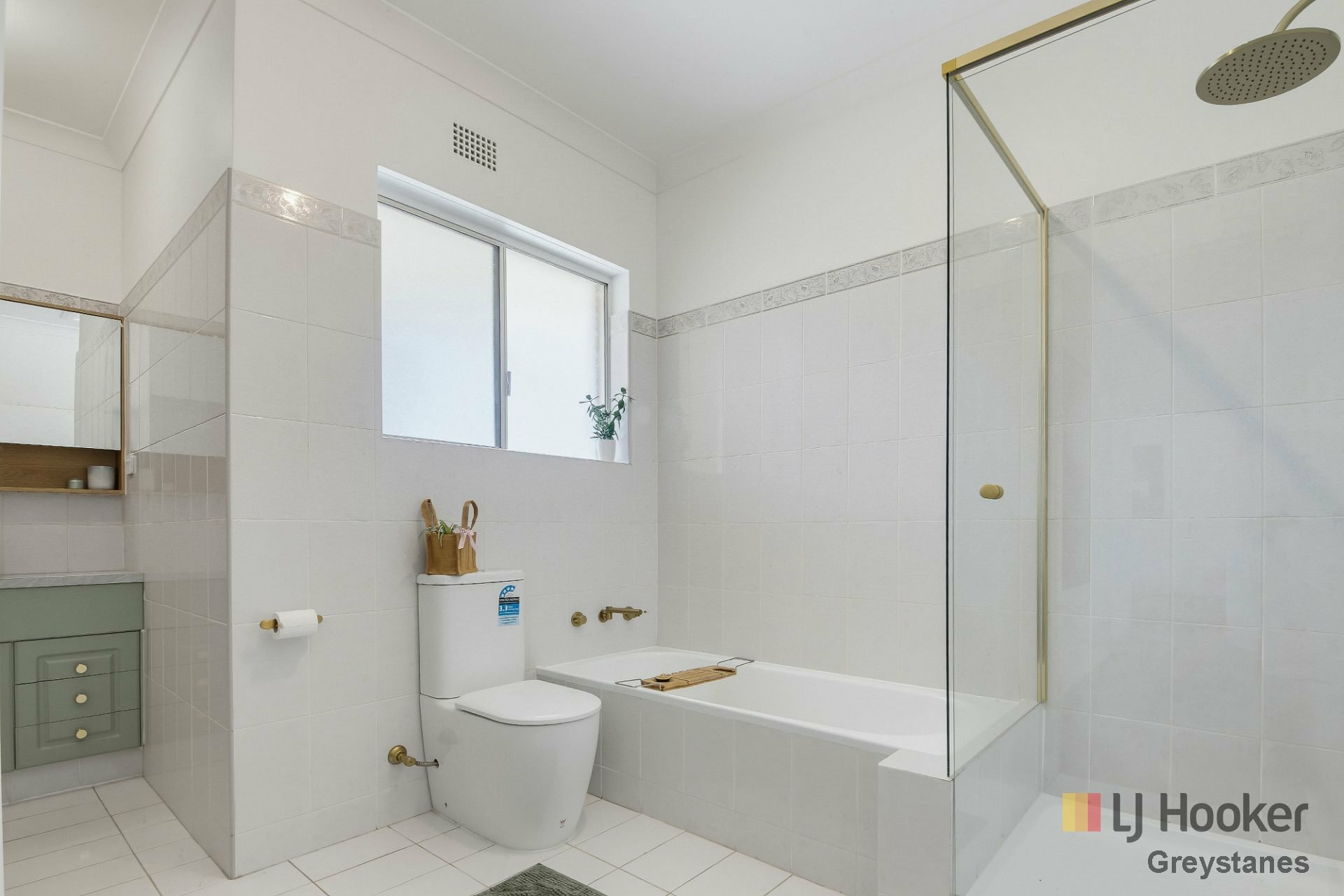 18 Dawn Street — photo 14 of 20