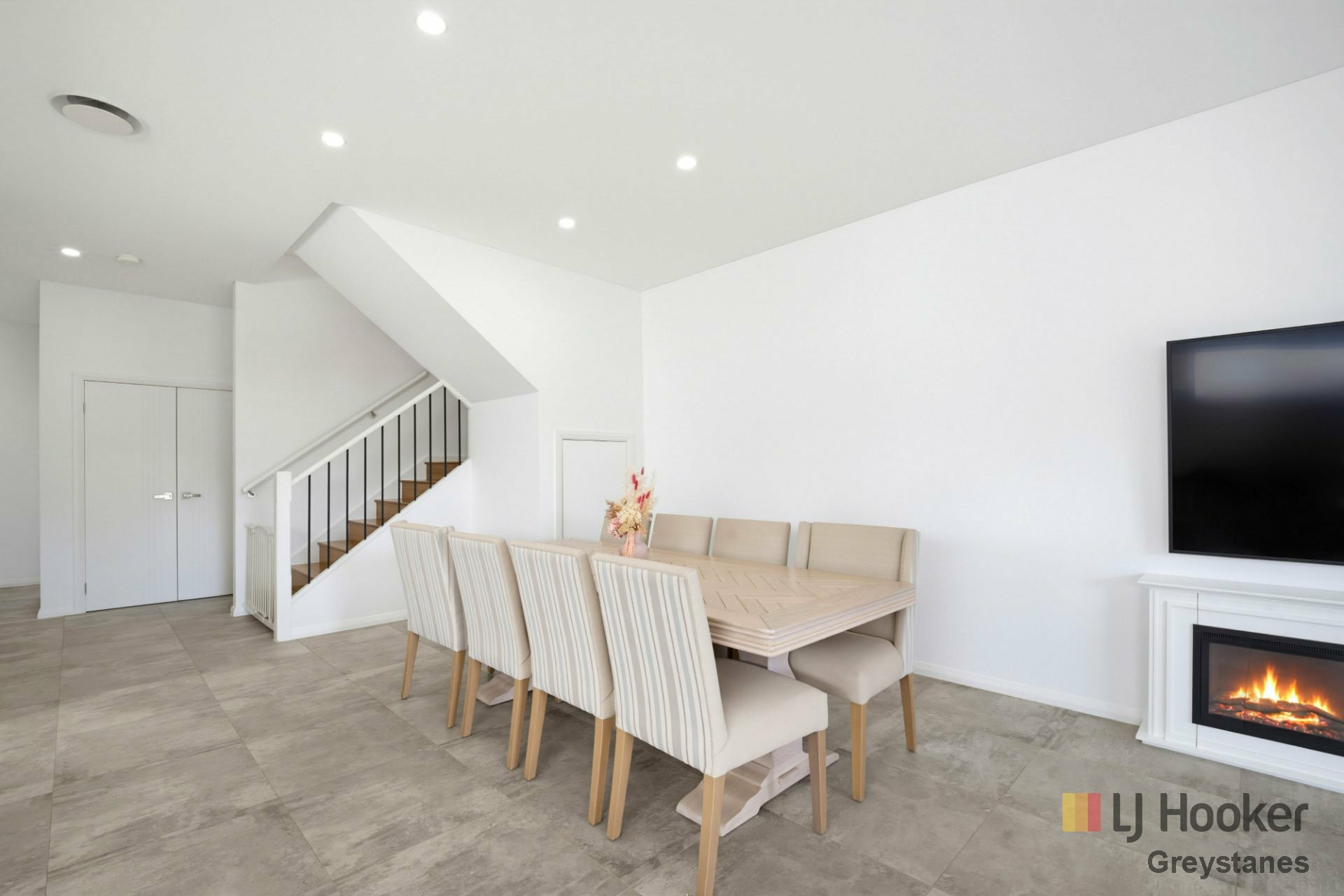 25 Carnation Street — photo 3 of 13