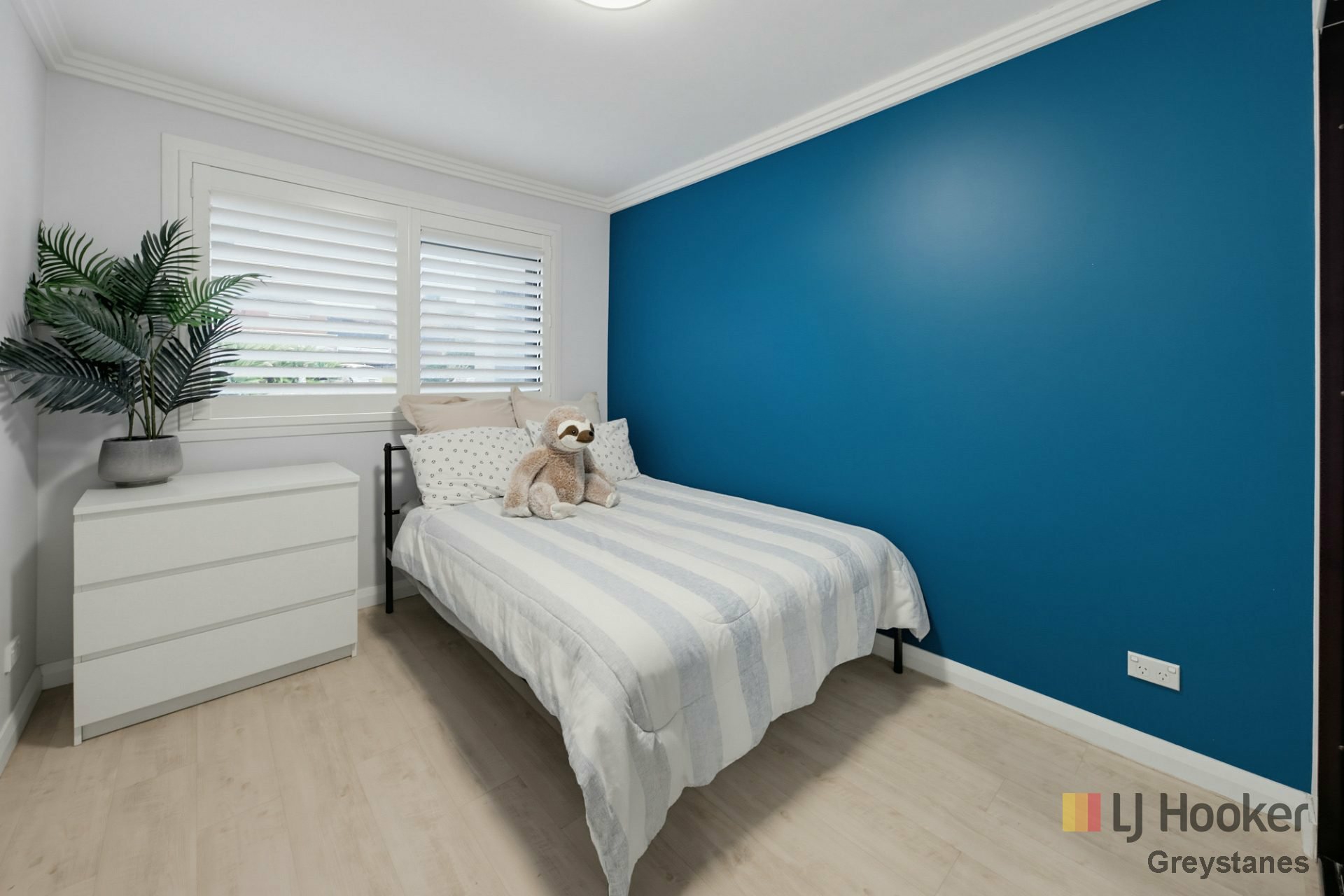 15 Munro Street — photo 6 of 12