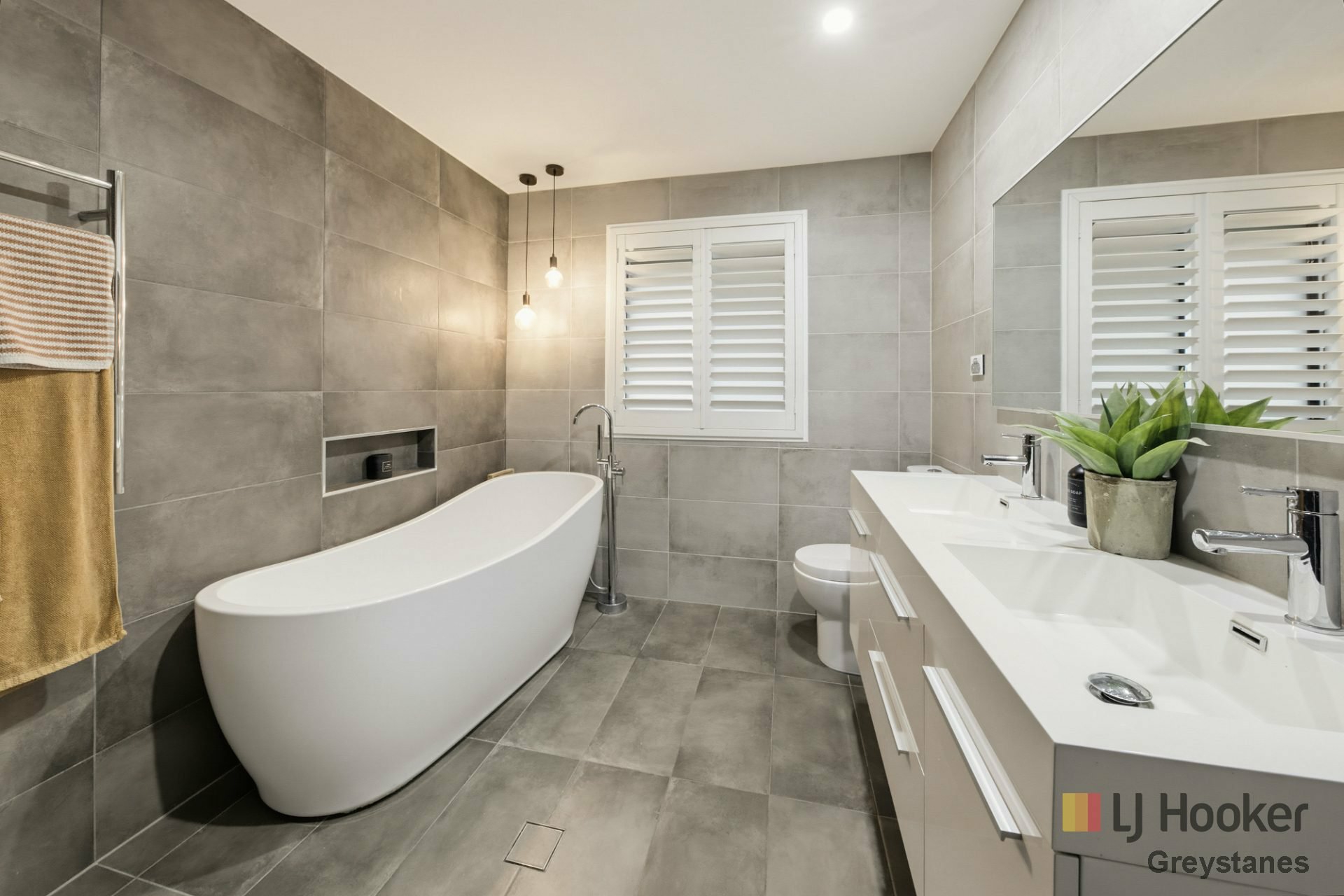 15 Munro Street — photo 7 of 12