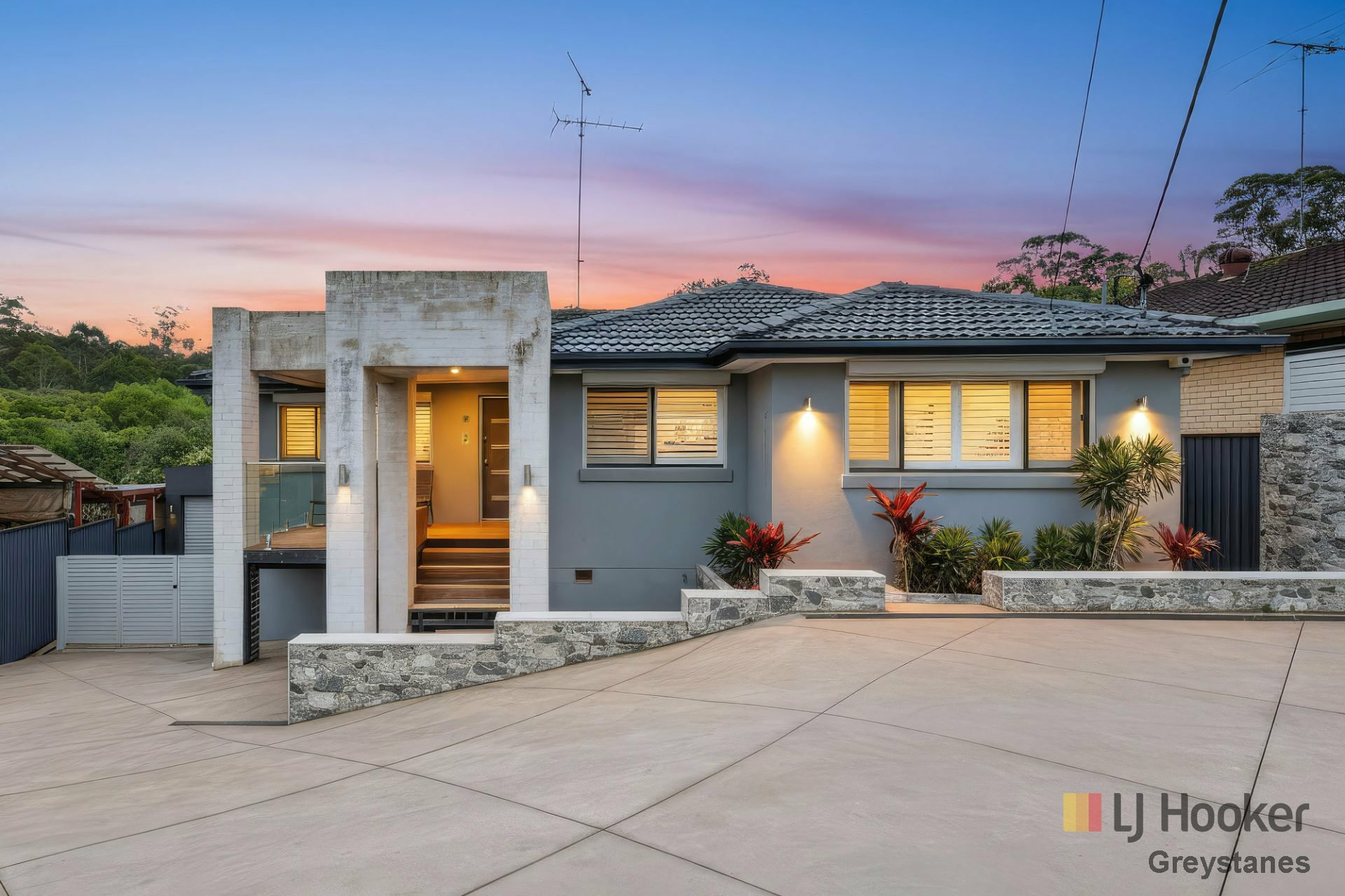 15 Munro Street — photo 12 of 12
