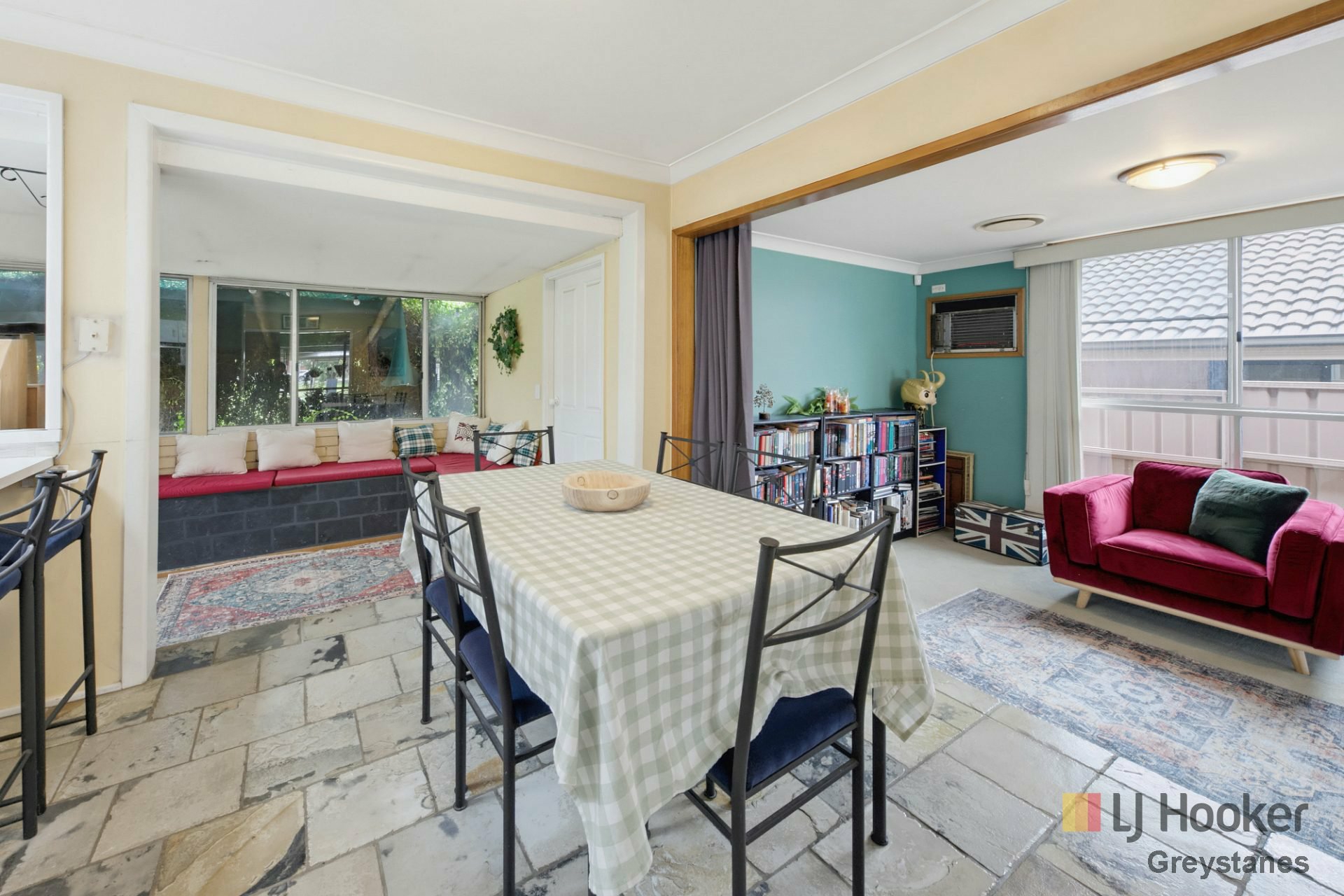 6 Casino Road — photo 3 of 9
