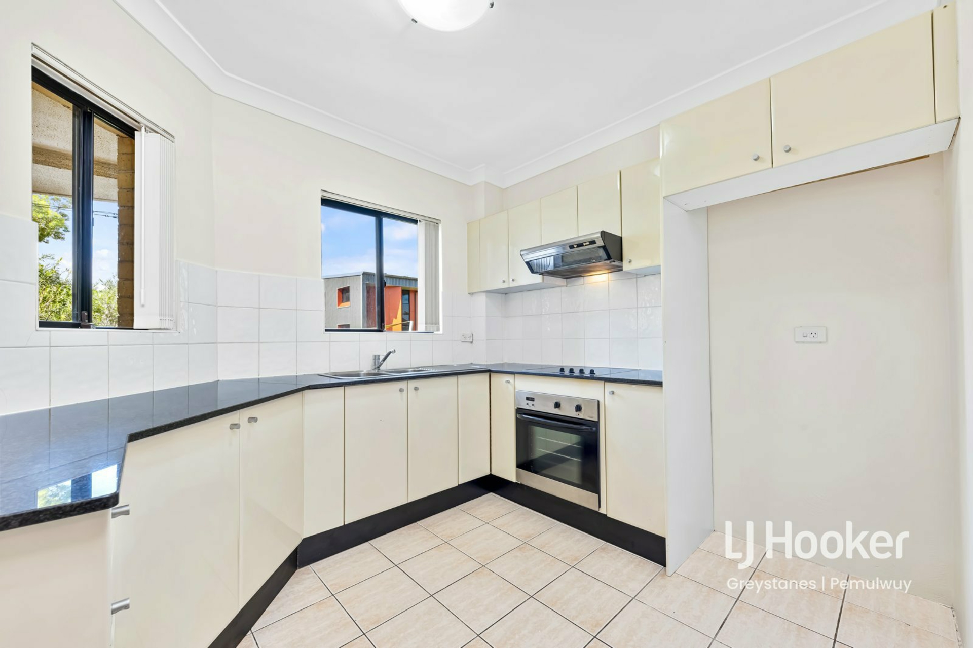 3/44 PROSPECT STREET — photo 3 of 7