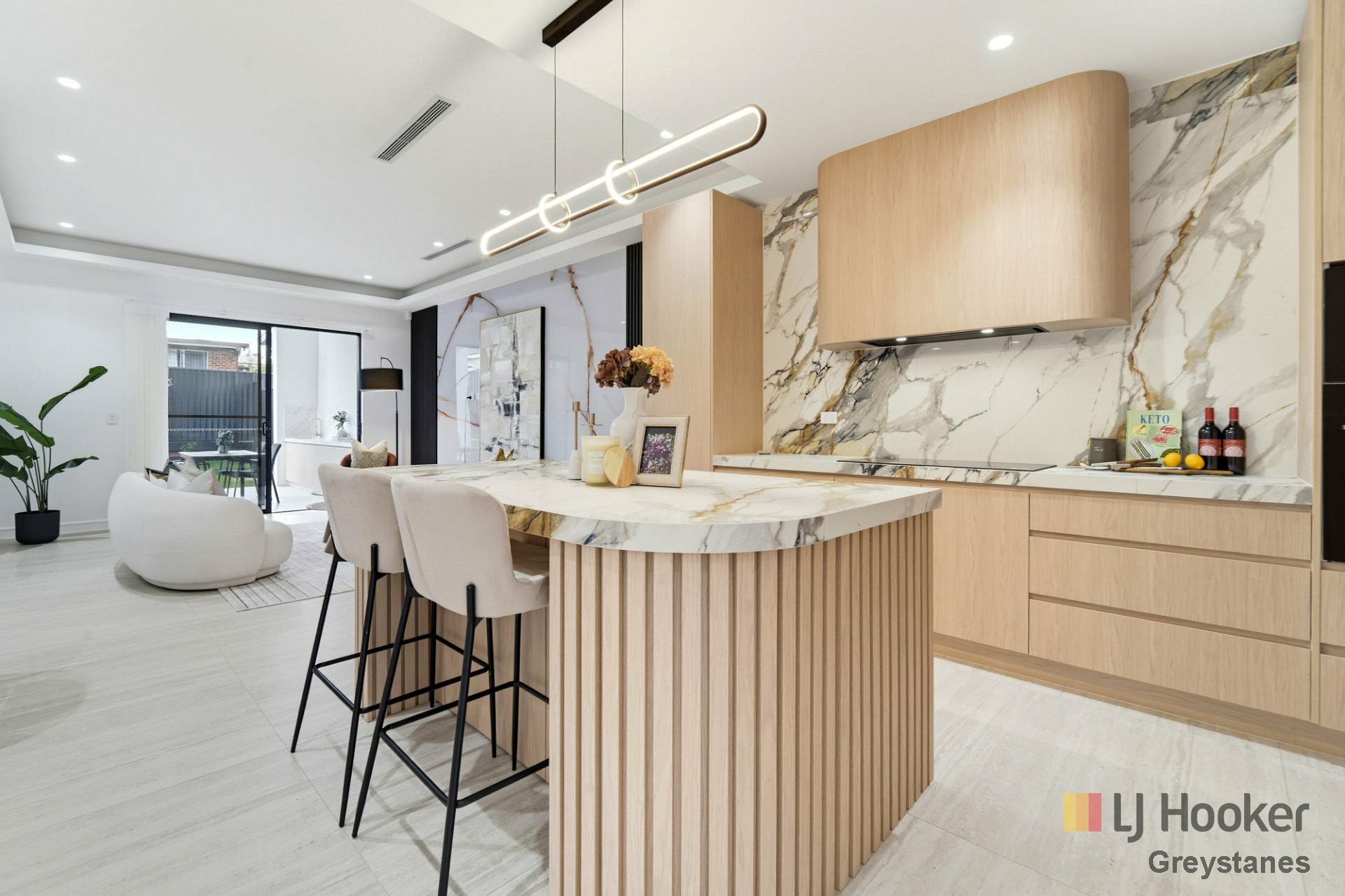 52 Alpha Rd — photo 3 of 12