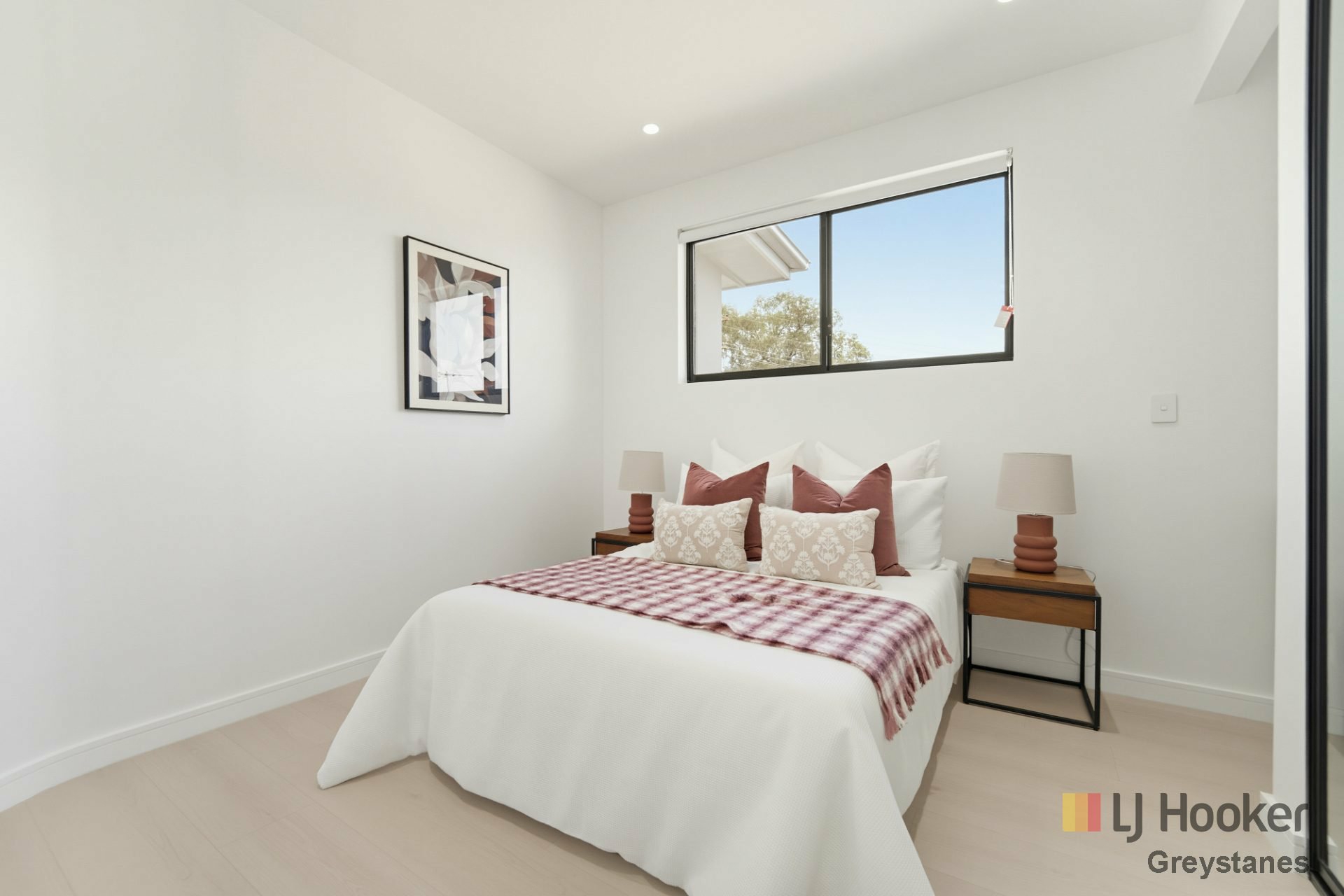 52 Alpha Rd — photo 8 of 12