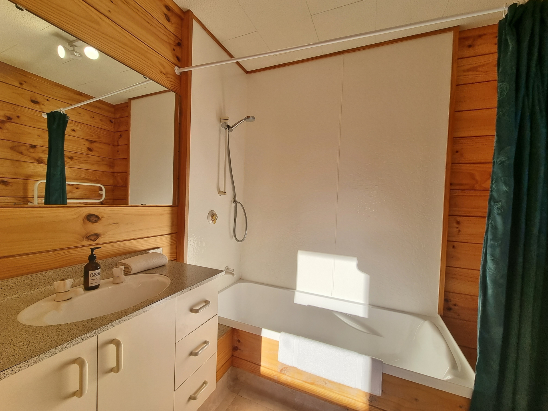 5 Mackenzie Street, LAKE TEKAPO