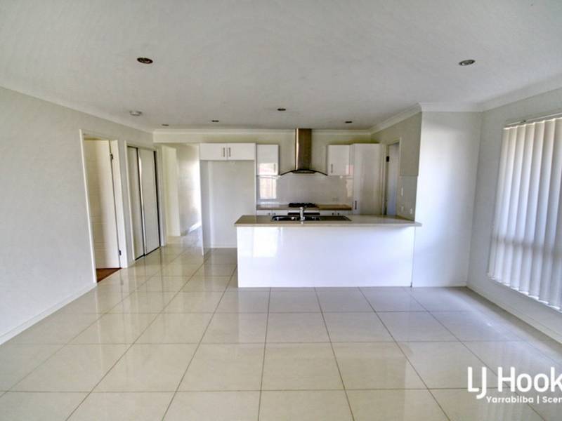 18 Bailey Street, YARRABILBA