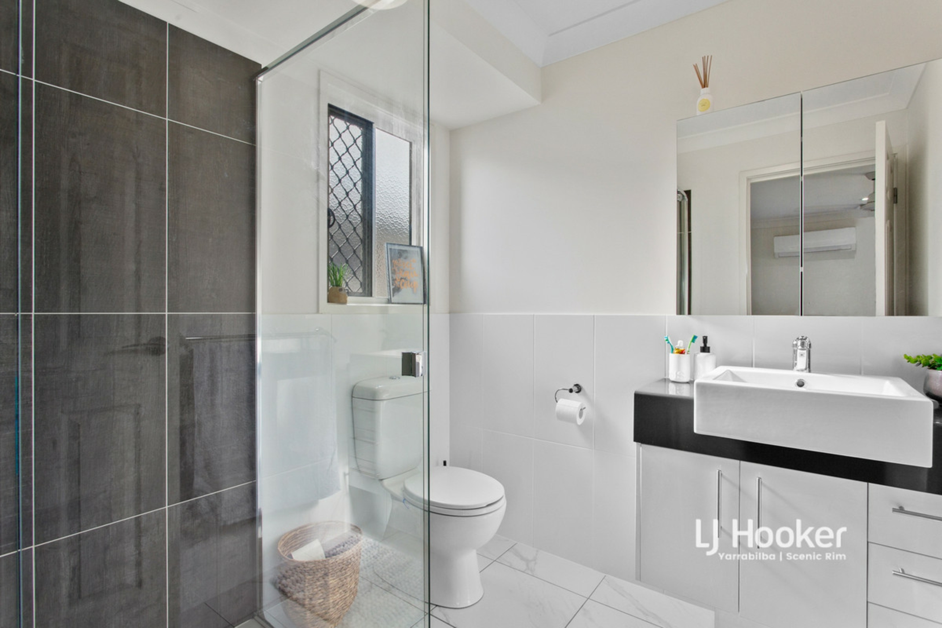 16 Olivine Circuit, YARRABILBA