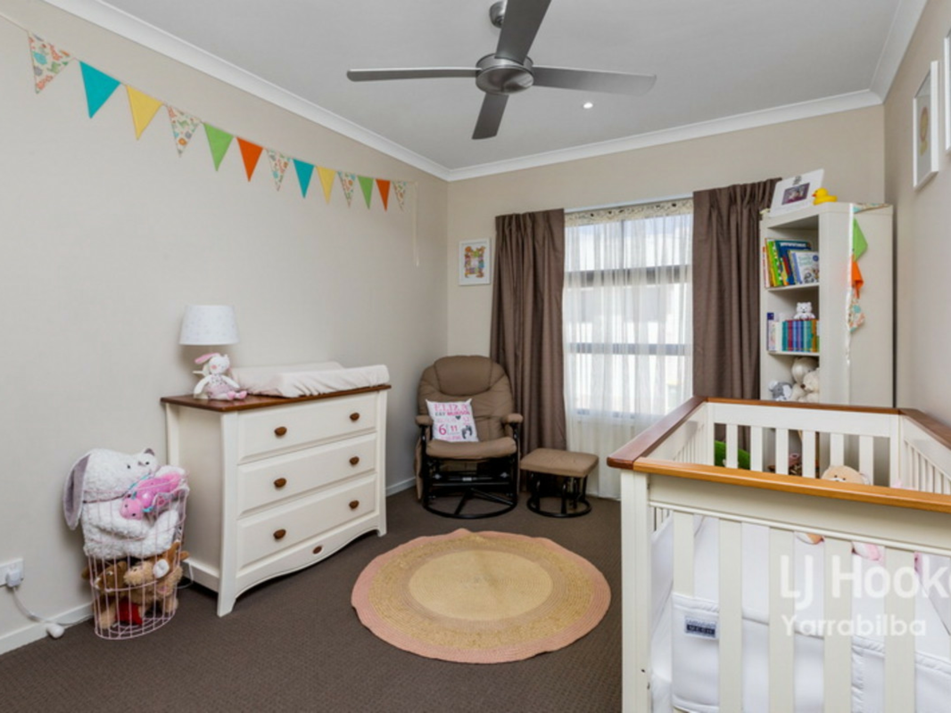 2 Daniels Lane, YARRABILBA