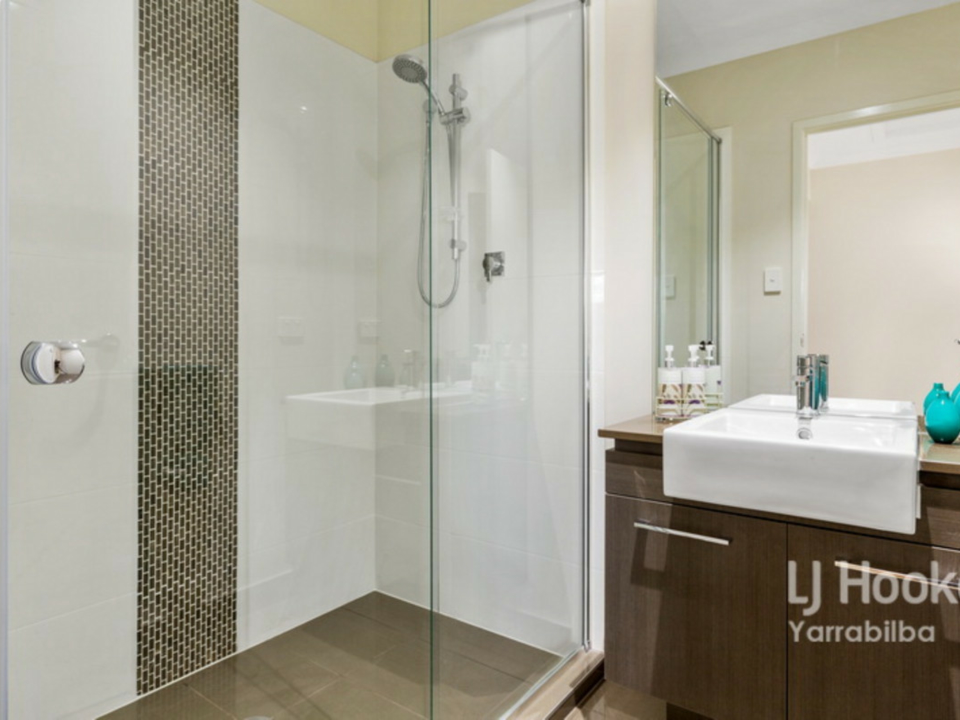 2 Daniels Lane, YARRABILBA