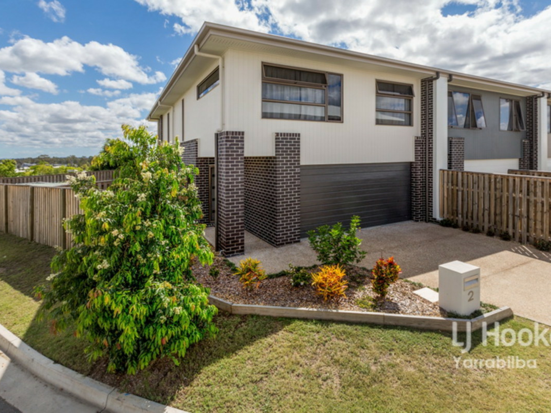 2 Daniels Lane, YARRABILBA