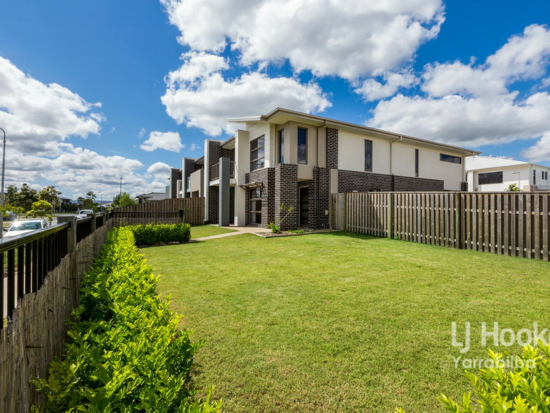 2 Daniels Lane, YARRABILBA