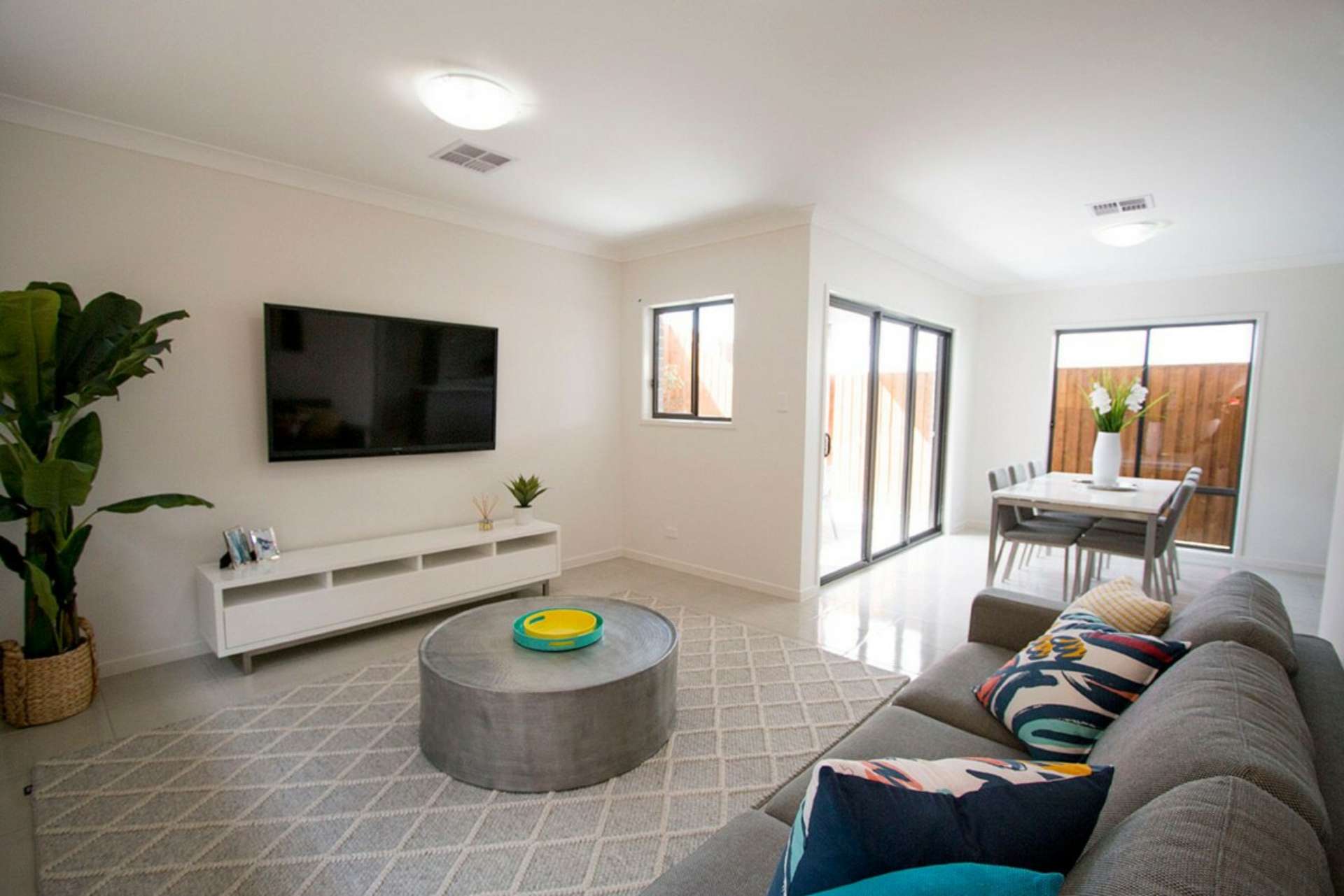 16 Shilin Street, YARRABILBA