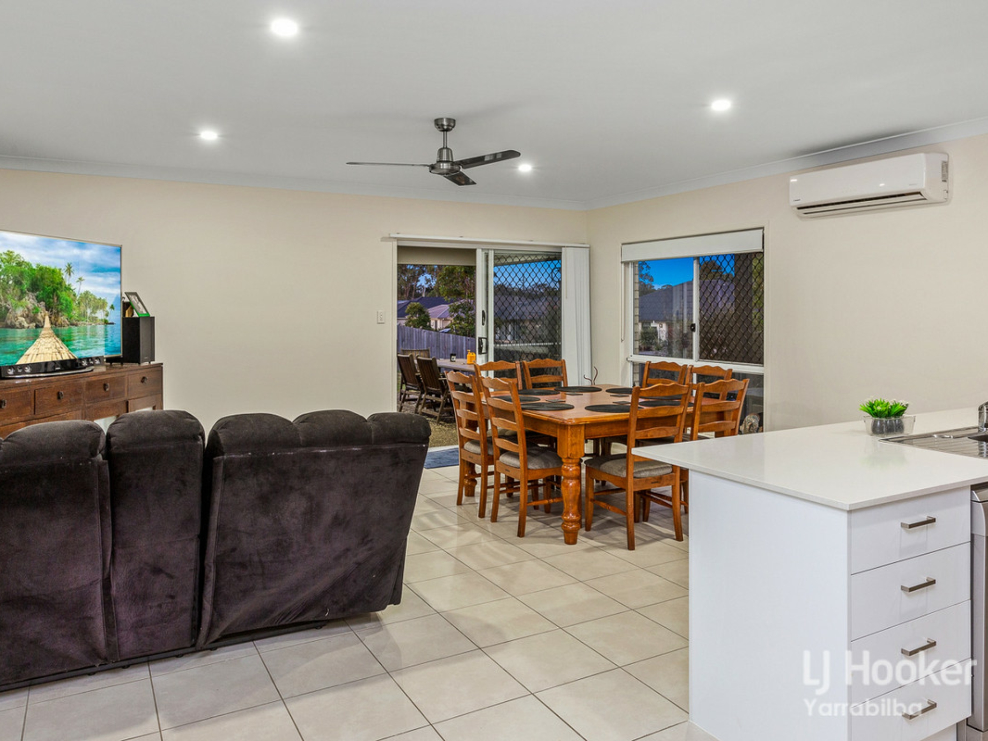 18 Potts Street, LOGAN VILLAGE